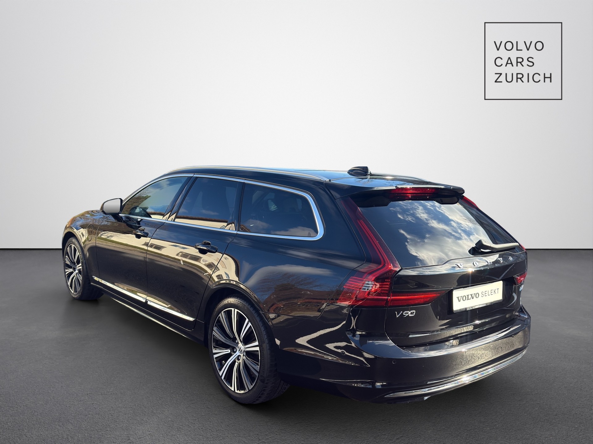 VOLVO V90 2.0 T6 TE Ultra Bright eAWD-showroom-element-1