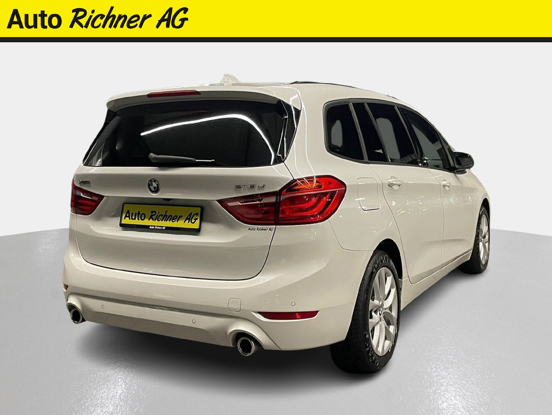 BMW 218d xDrive Gran Tourer-showroom-element-3