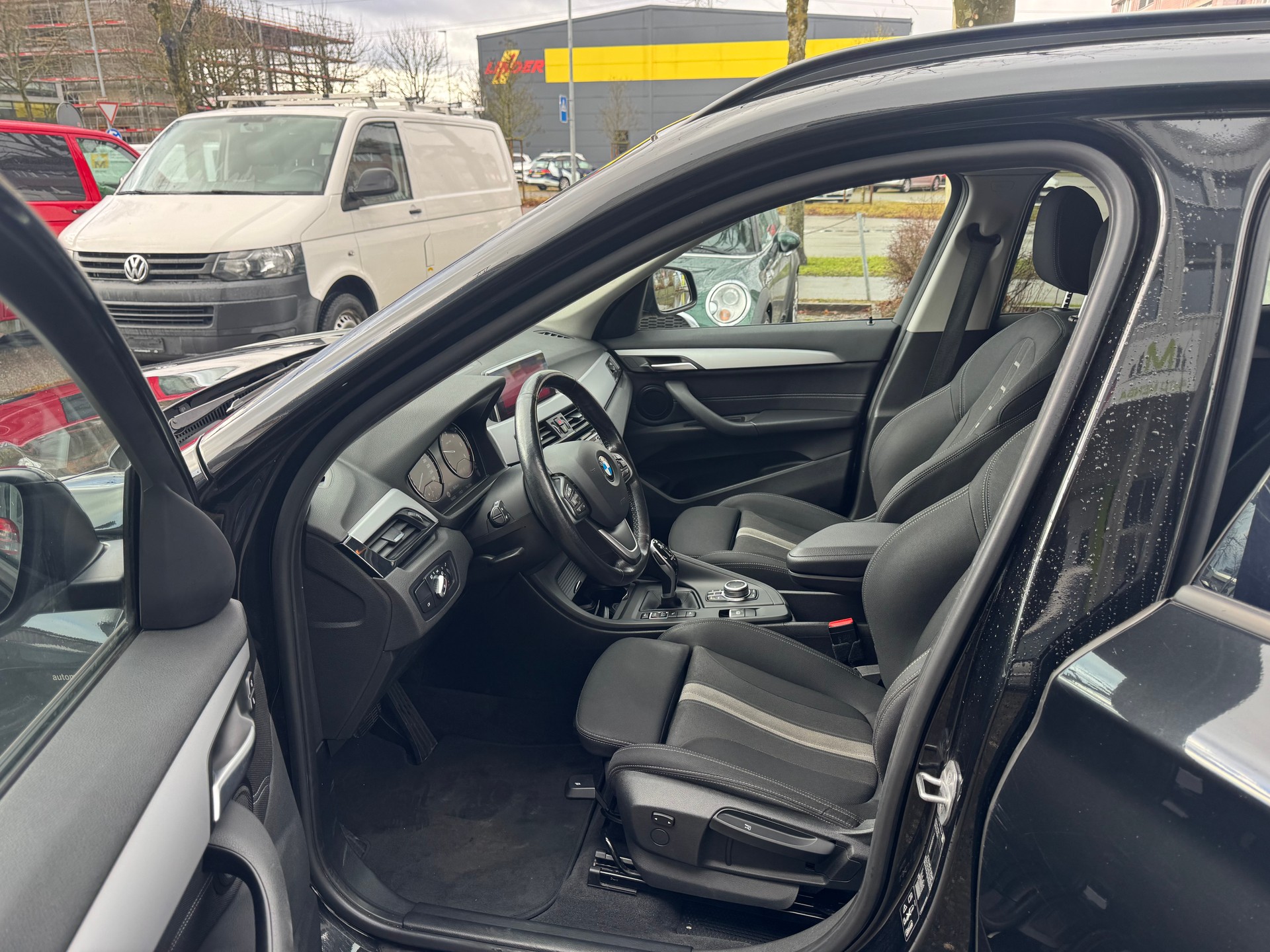 BMW X1 xDrive 18d Steptronic-image-8