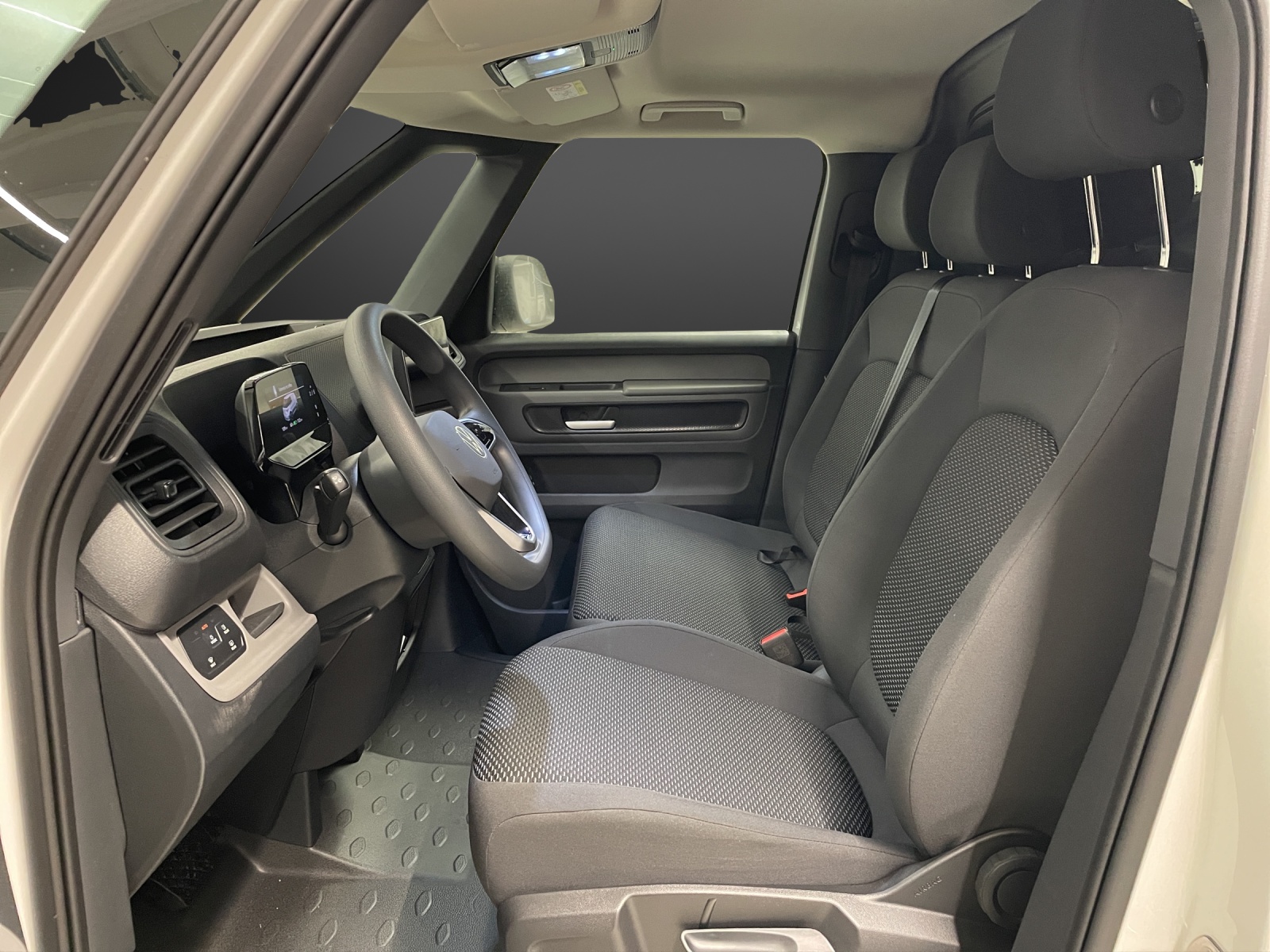 VW ID. Buzz Cargo Pro 4Motion-image-7