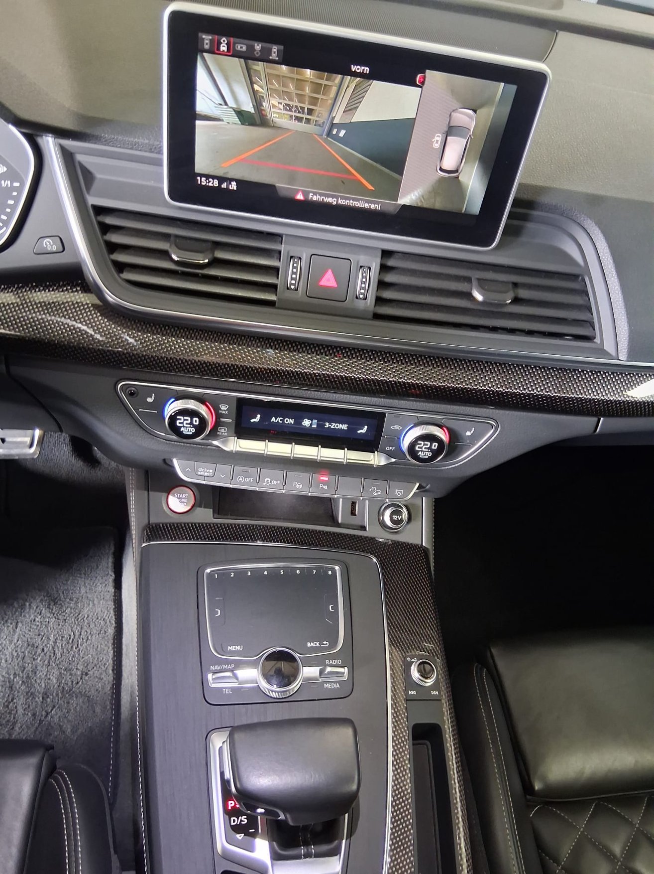 AUDI SQ5 3.0 V6 TDI quattro T-Tronic-image-16