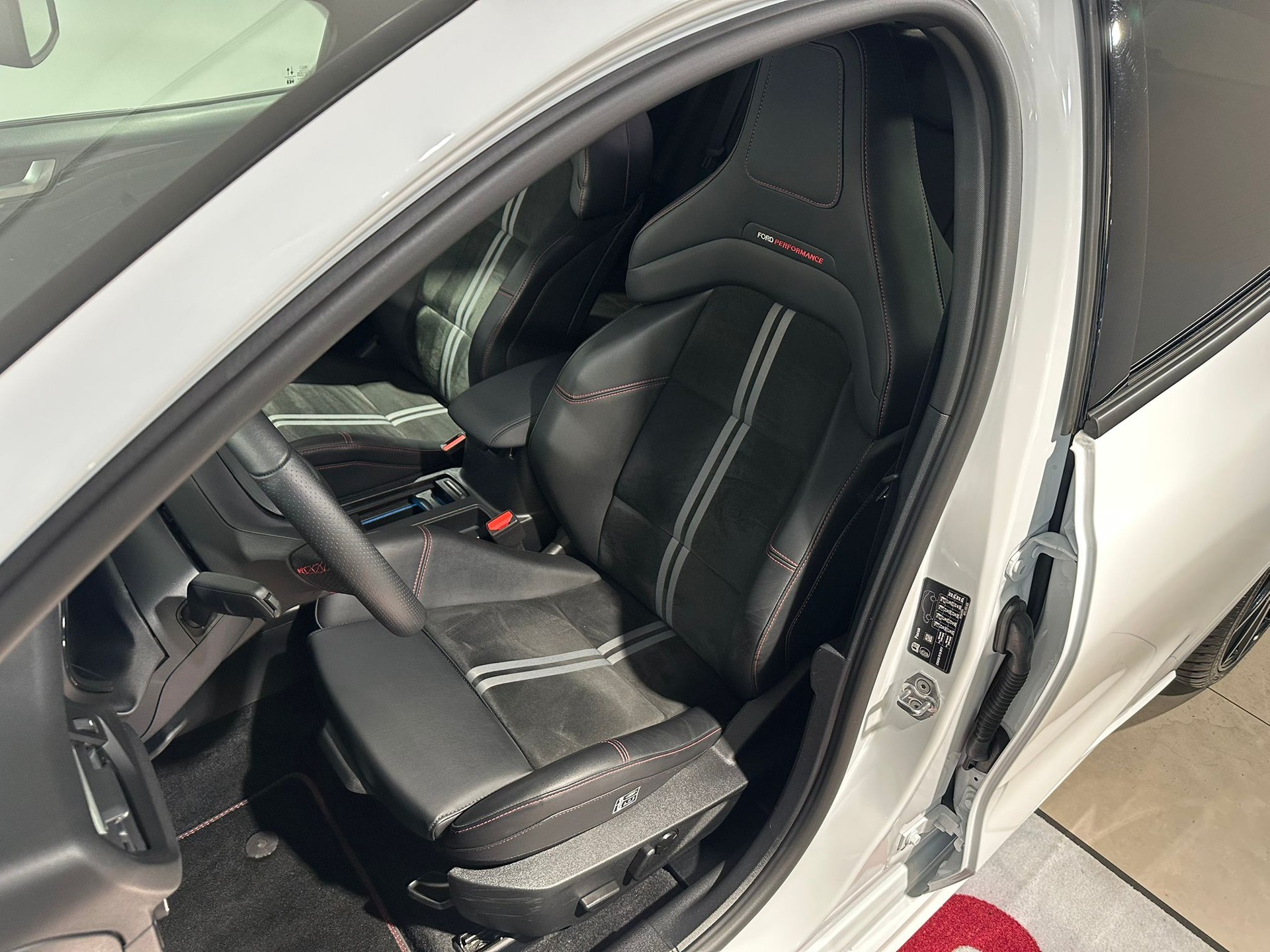 FORD Focus 2.3 ST X ST X TRACK PACK-image-5