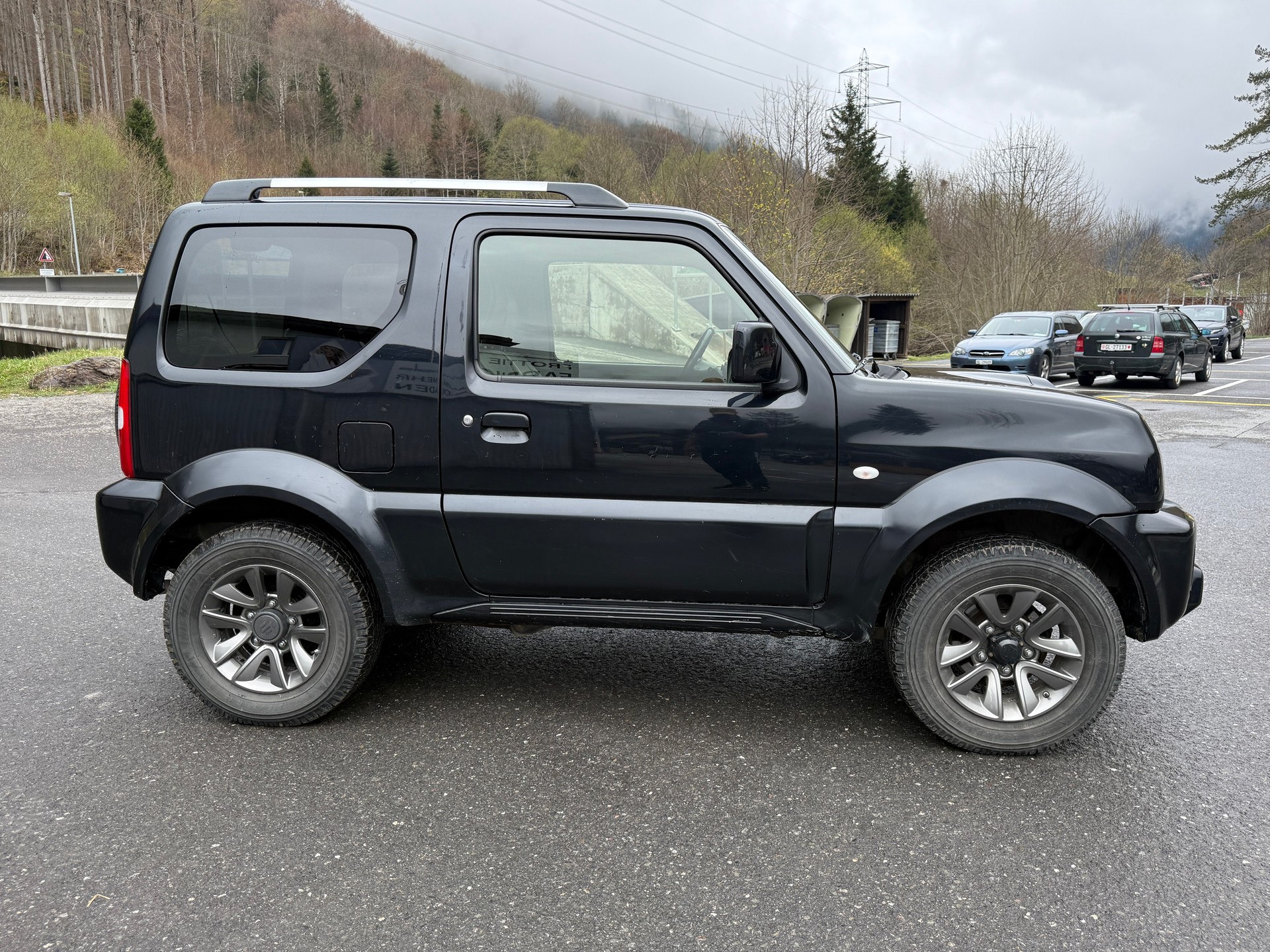 SUZUKI Jimny 1.3 16V Compact Top-image-4