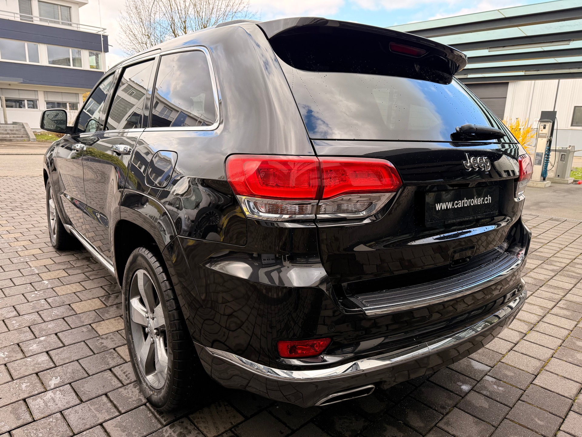 JEEP Grand Cherokee 3.0 CRD Summit Automatic-image-9