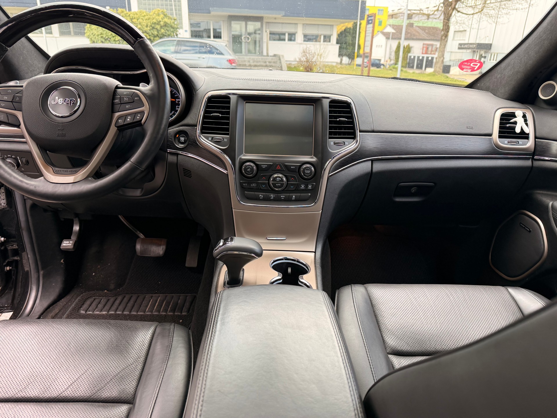 JEEP Grand Cherokee 3.0 CRD Summit Automatic-image-11