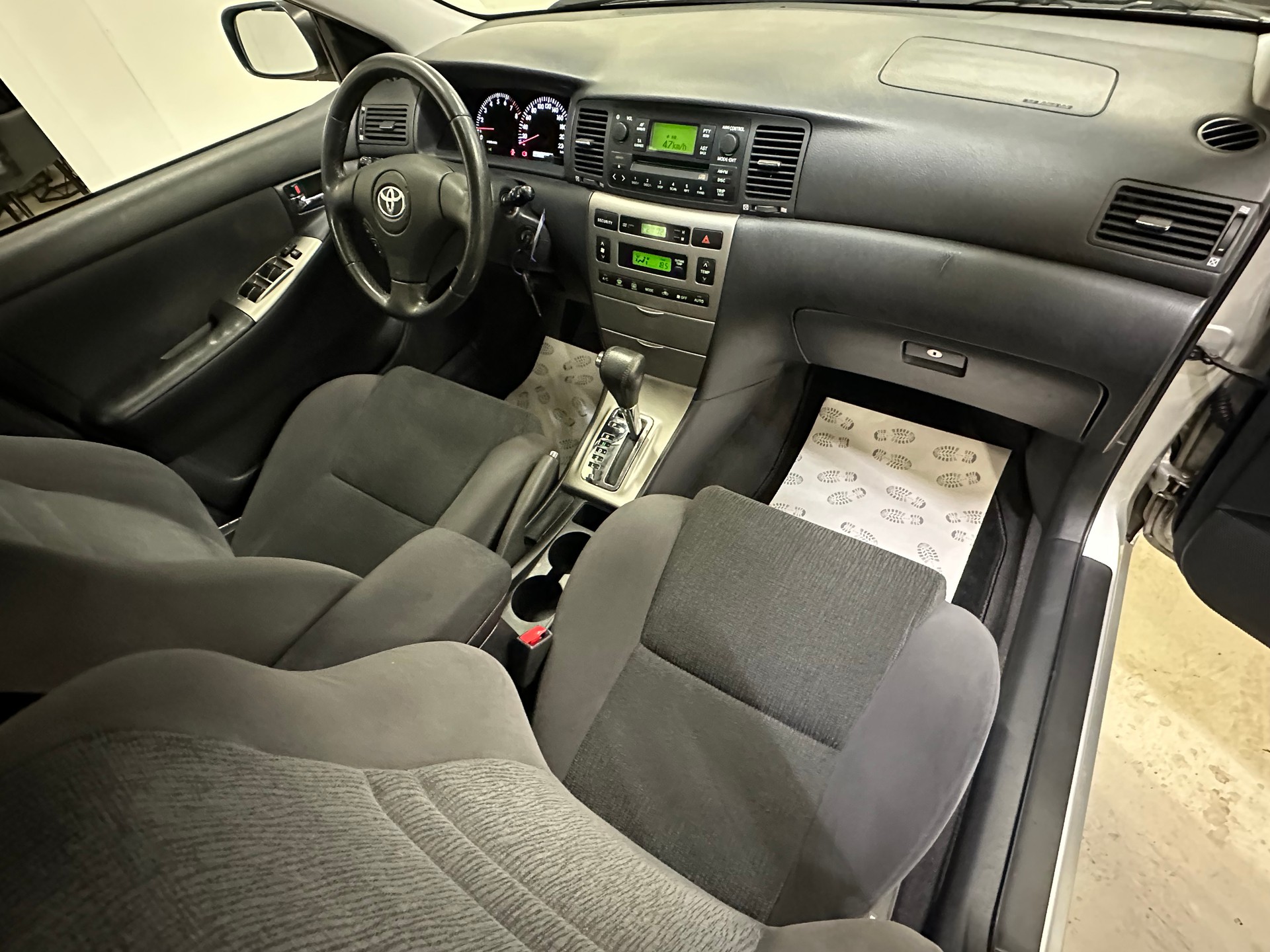 TOYOTA Corolla 1.6 Linea Sol-image-10