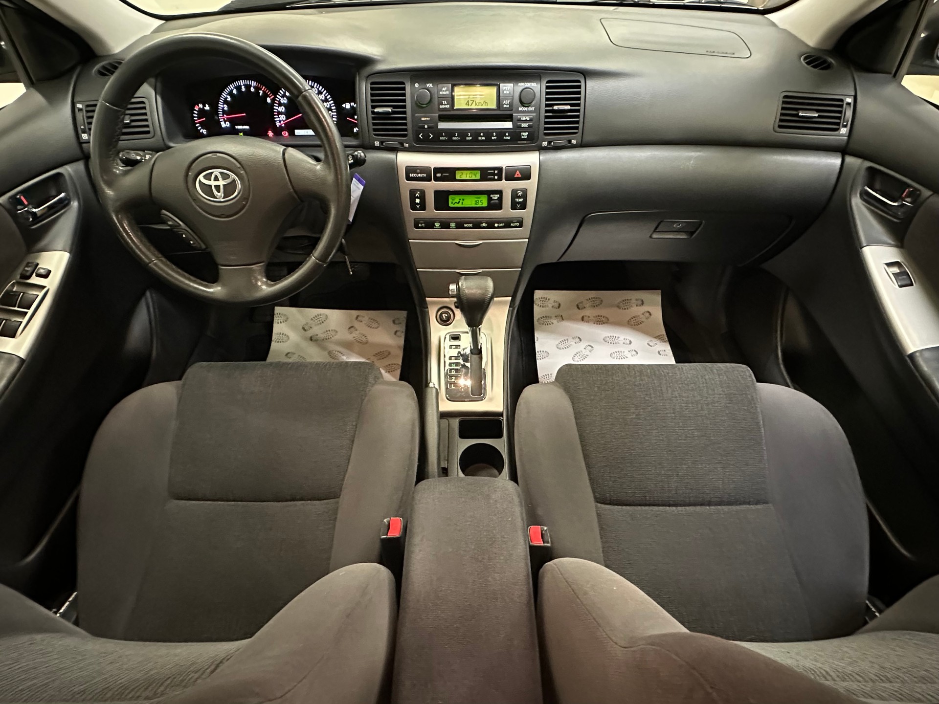 TOYOTA Corolla 1.6 Linea Sol-image-9
