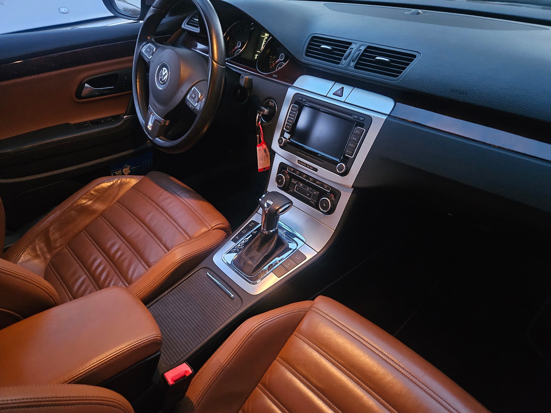 VW Passat CC 3.6 V6 FSI 4Motion-image-14