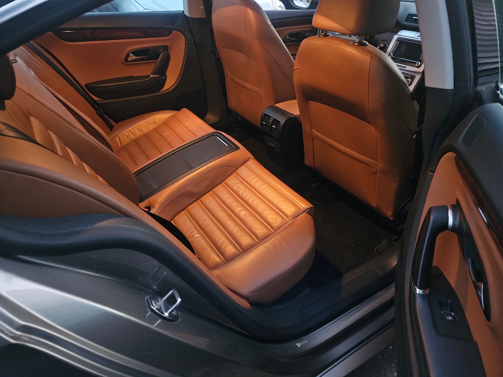 VW Passat CC 3.6 V6 FSI 4Motion-image-13