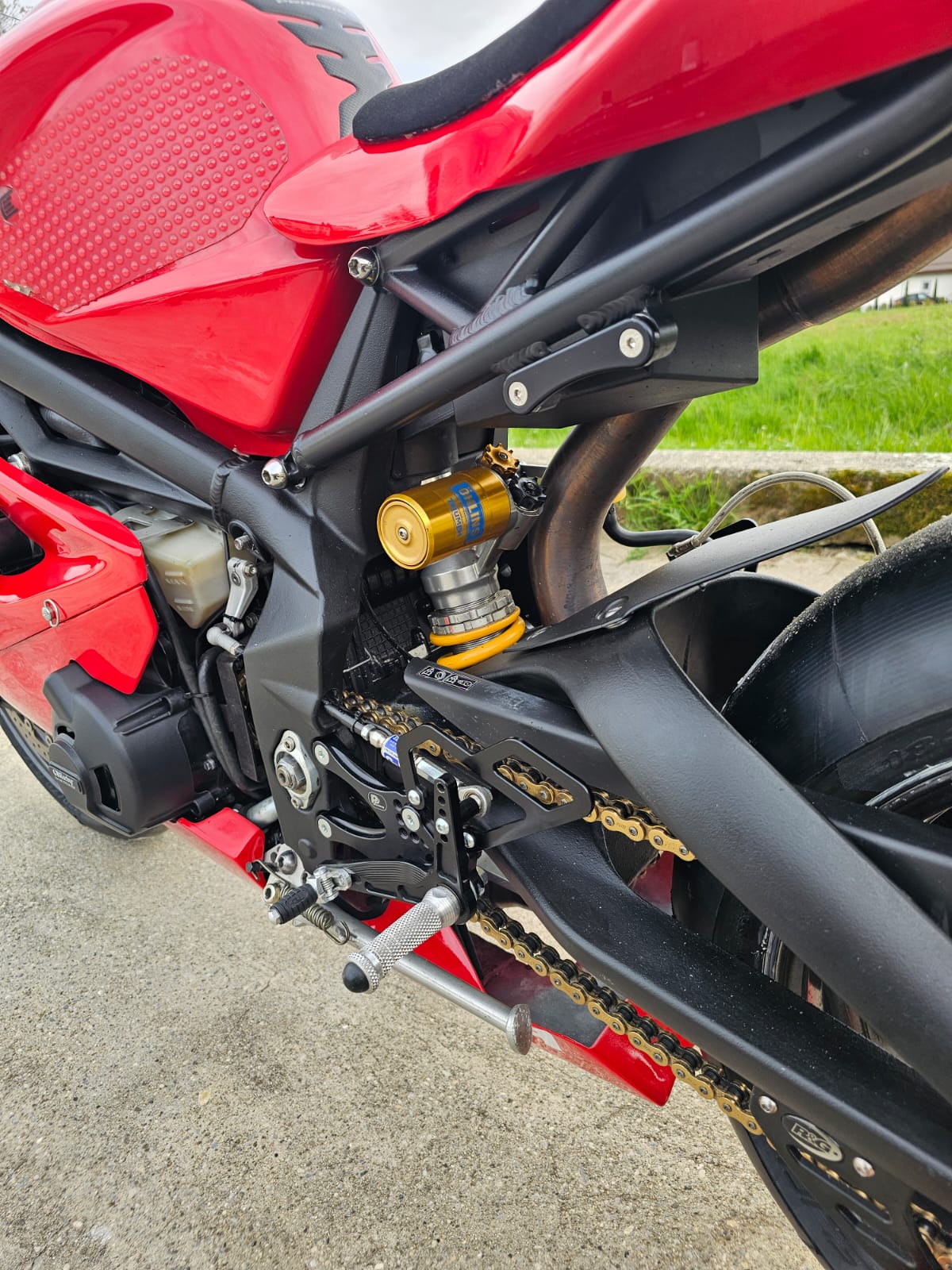 TRIUMPH Daytona 675-image-4