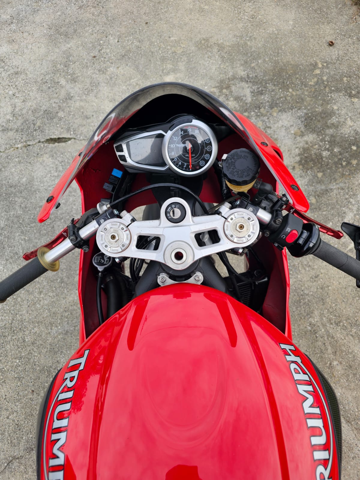 TRIUMPH Daytona 675-image-6