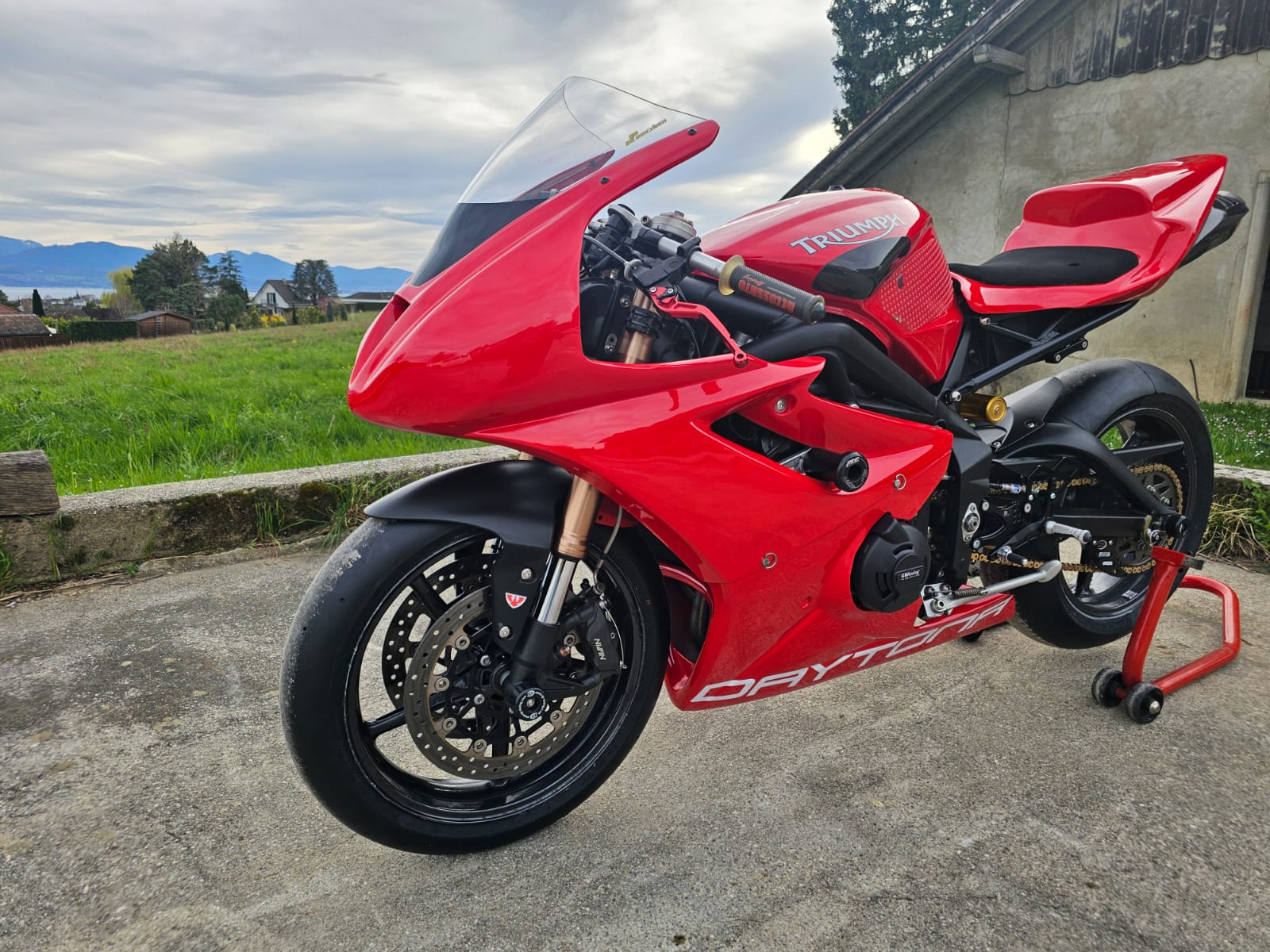 TRIUMPH Daytona 675-image-3