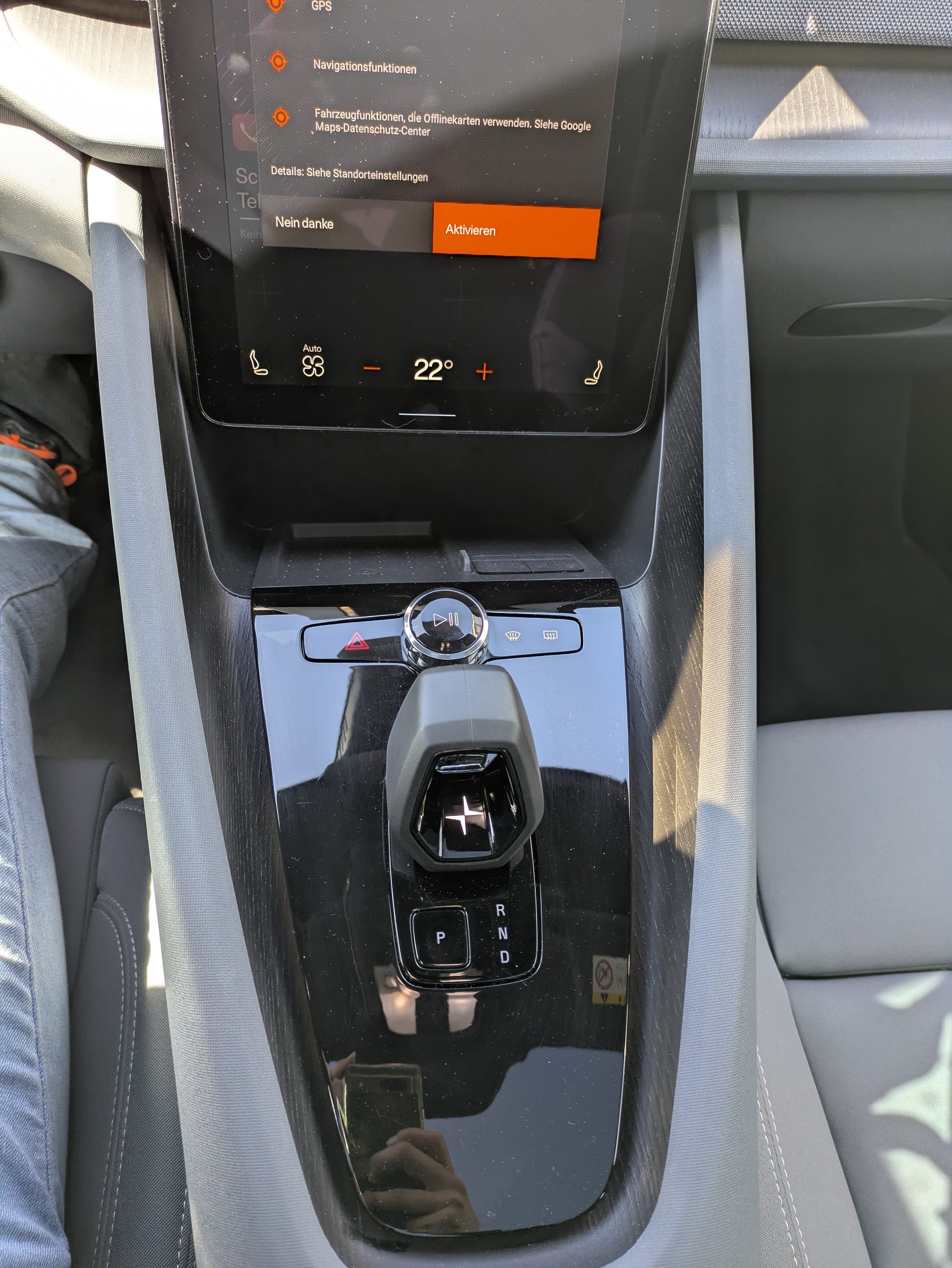 POLESTAR 2 Long Range Dual Motor-image-11