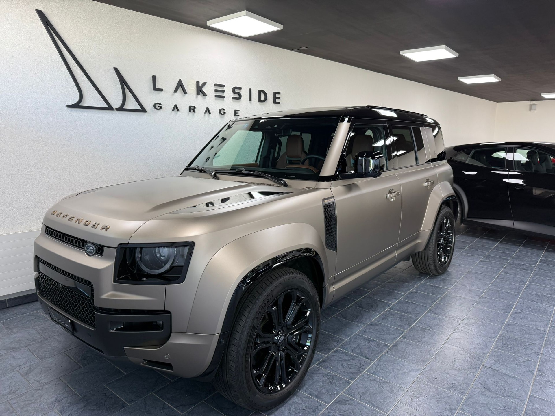 LAND ROVER Defender 110 635 V8 4.4 Octa AT8
