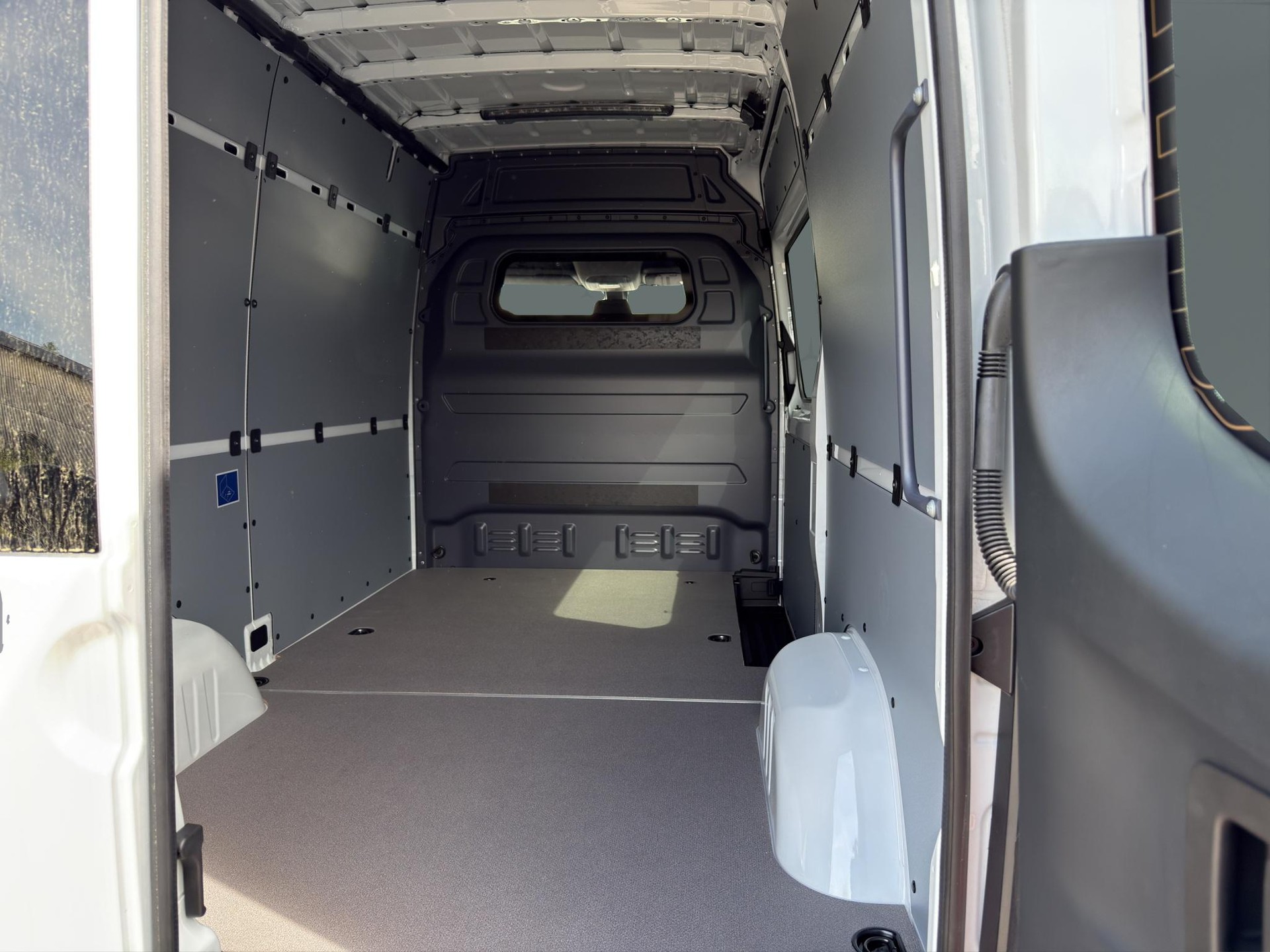 MERCEDES-BENZ Sprinter 317 Kaw. 3665 S 2.0 CDI 170 Pro-image-13