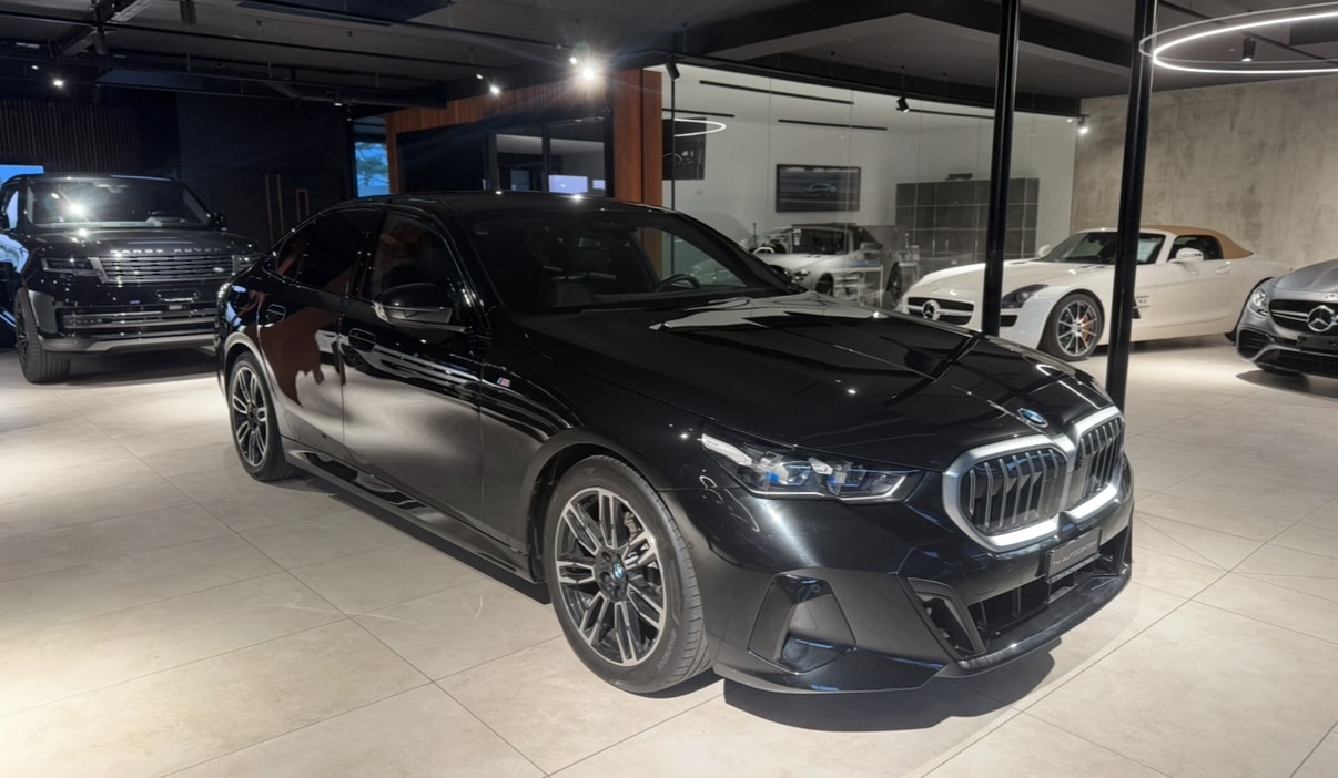BMW 520d xDrive 48V M Sport Steptronic-image-1