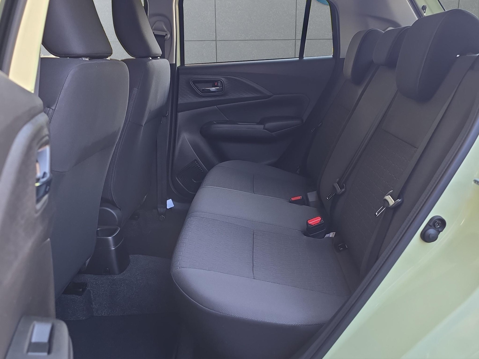 SUZUKI Swift 1.2 Sakura Hybrid 4x4-image-19