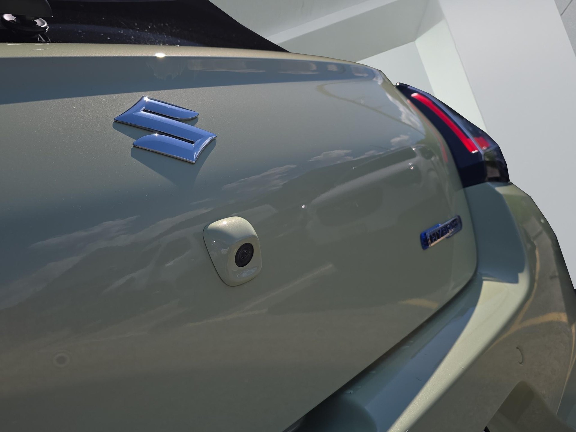 SUZUKI Swift 1.2 Sakura Hybrid 4x4-image-14