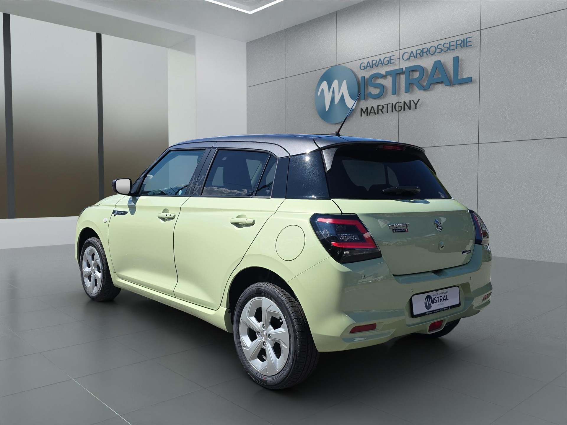 SUZUKI Swift 1.2 Sakura Hybrid 4x4-showroom-element-2