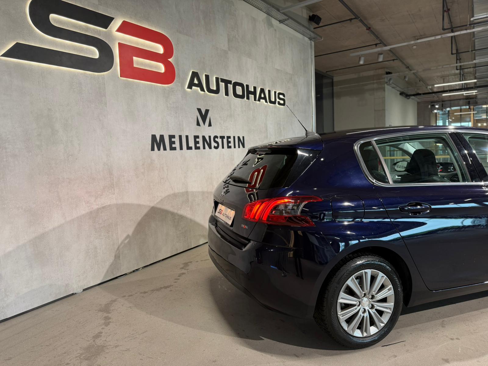 PEUGEOT 308 1.2 Pure Tech Tech Edition EAT8-image-10