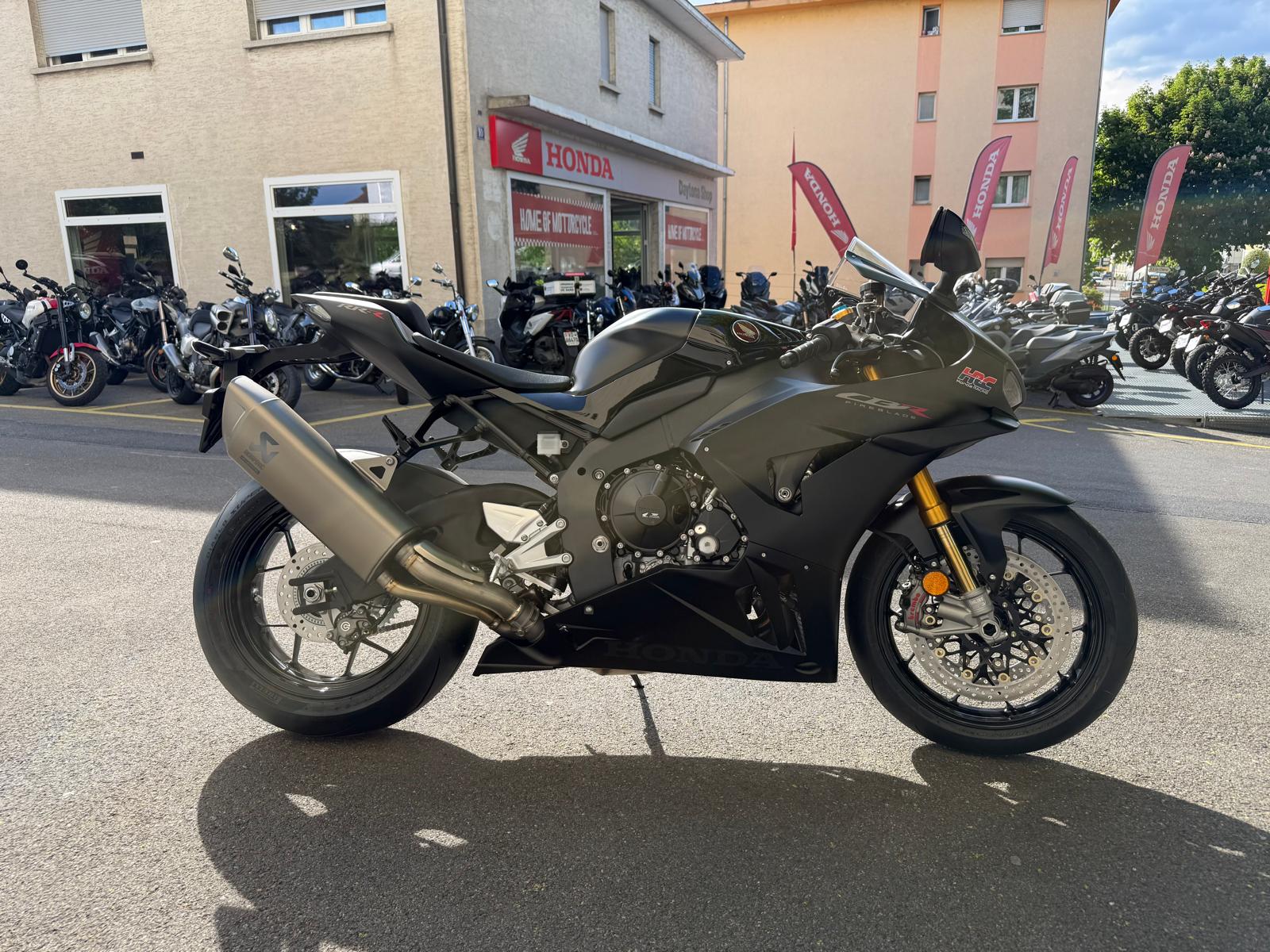 HONDA CBR 1000 RR-R Fireblade SP-image-3