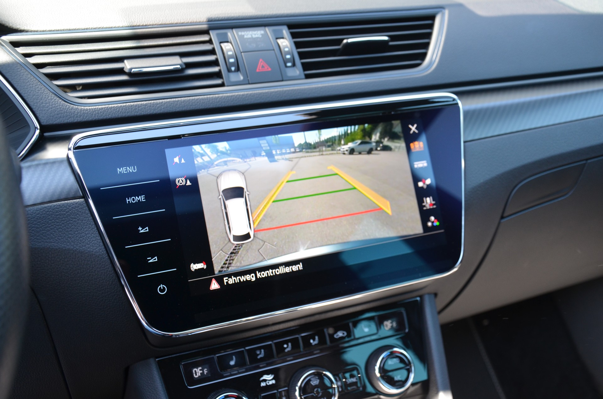 SKODA Superb Combi 2.0 TSI SportLine Plus 4x4 DSG-image-19