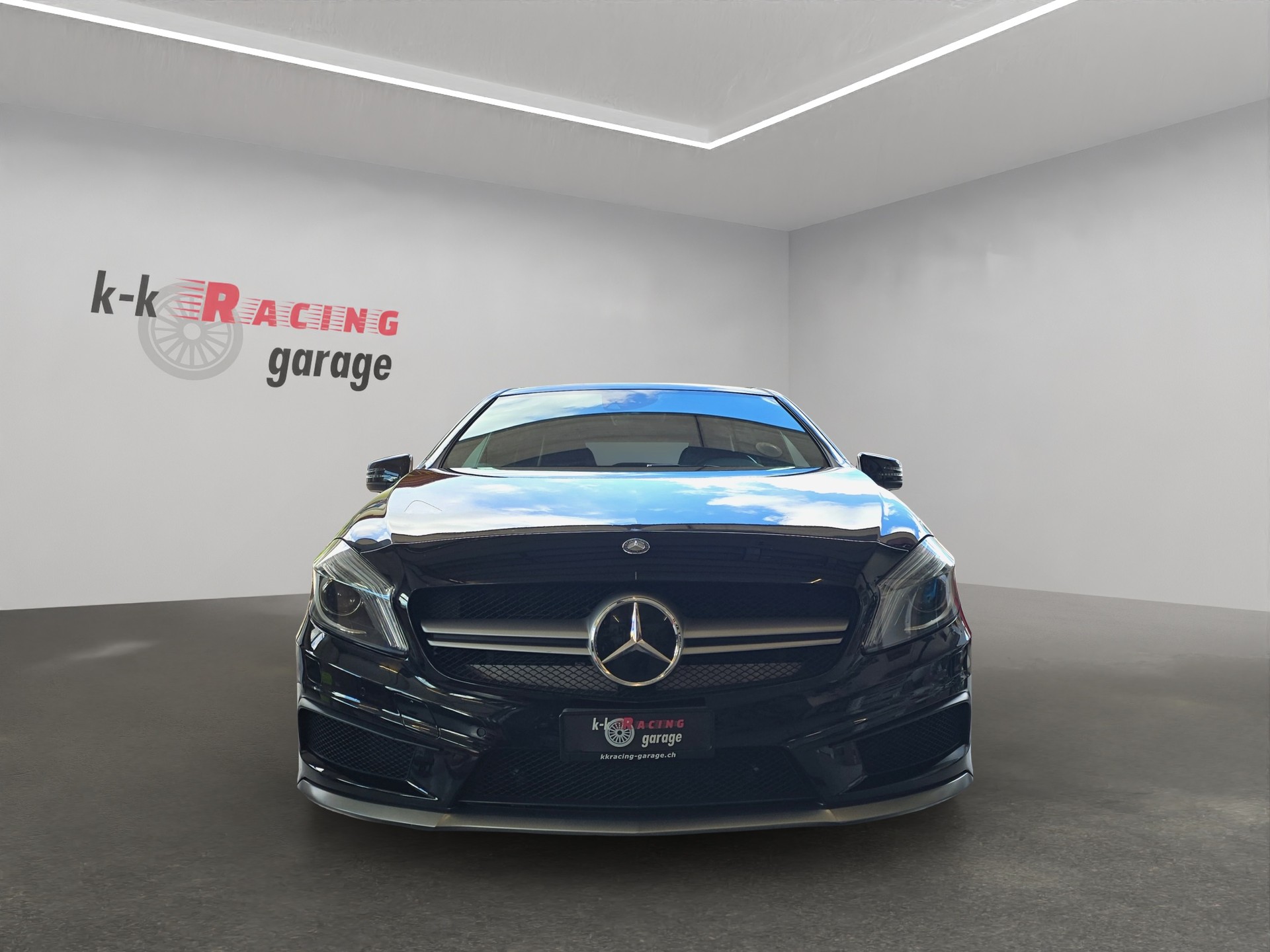 MERCEDES-BENZ A 45 AMG 4Matic Speedshift 7G-DCT-showroom-element-2