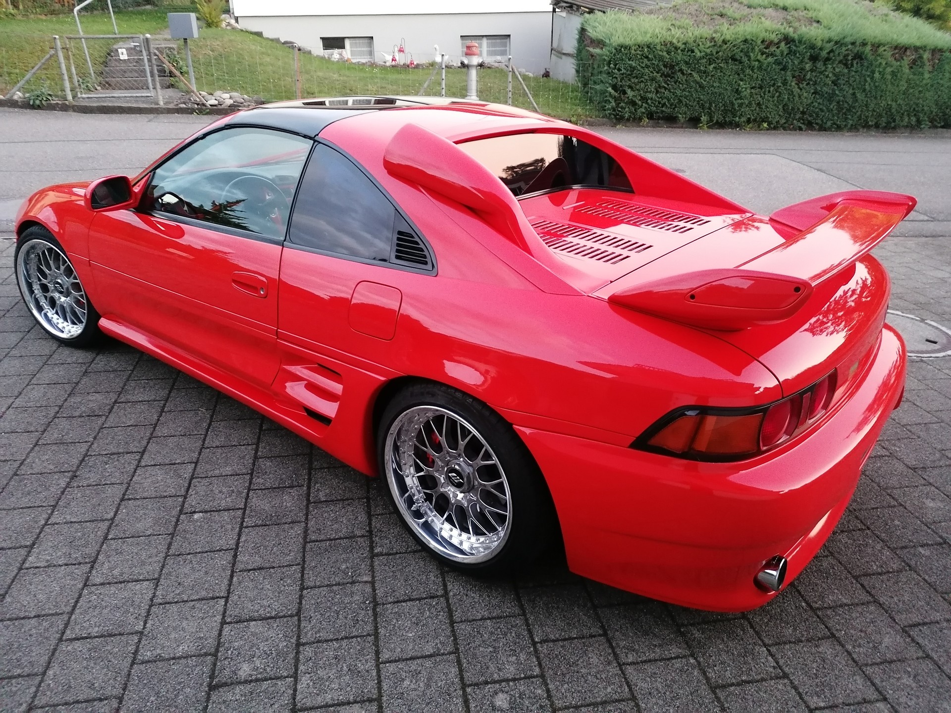 TOYOTA MR2-image-1