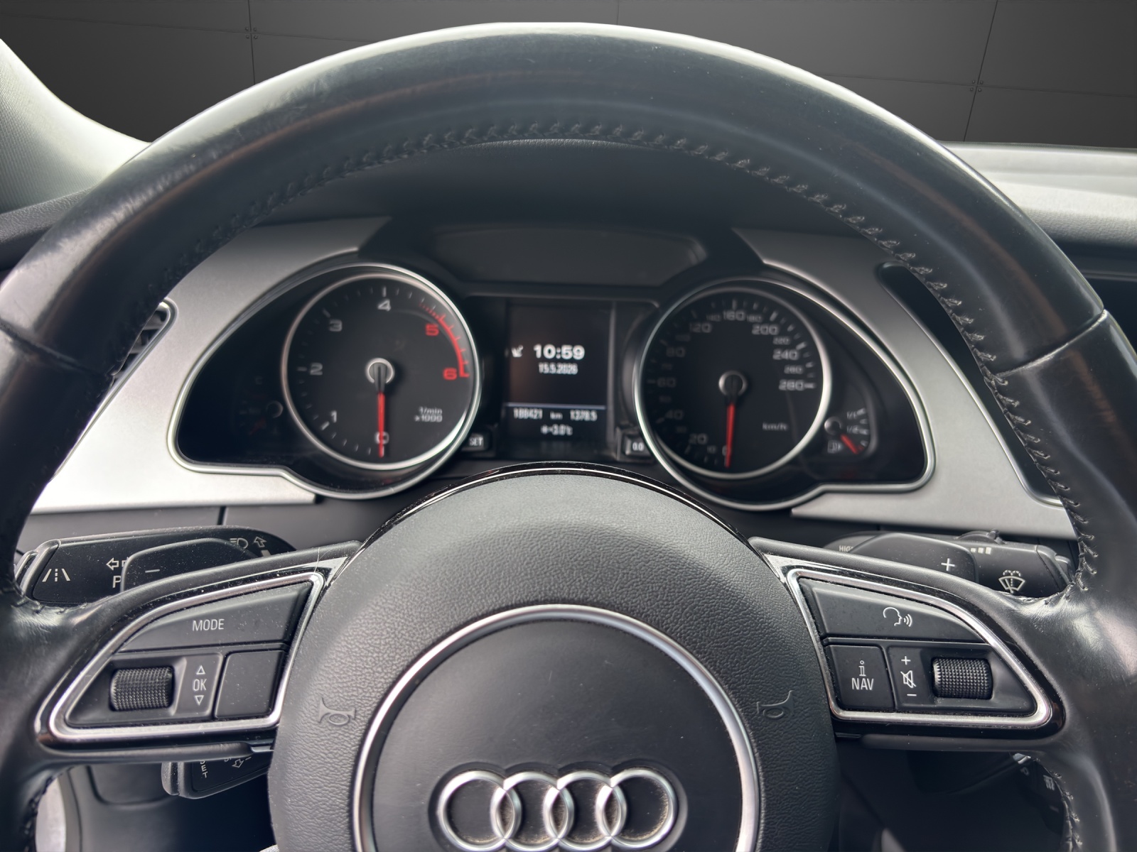 AUDI A5 Sportback 2.0 TDI quattro S-tronic-image-5