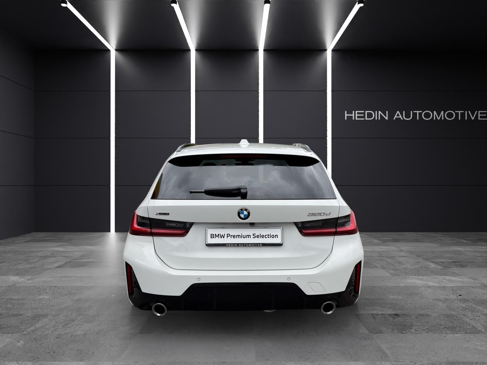 BMW 320d xDrive Touring-image-8