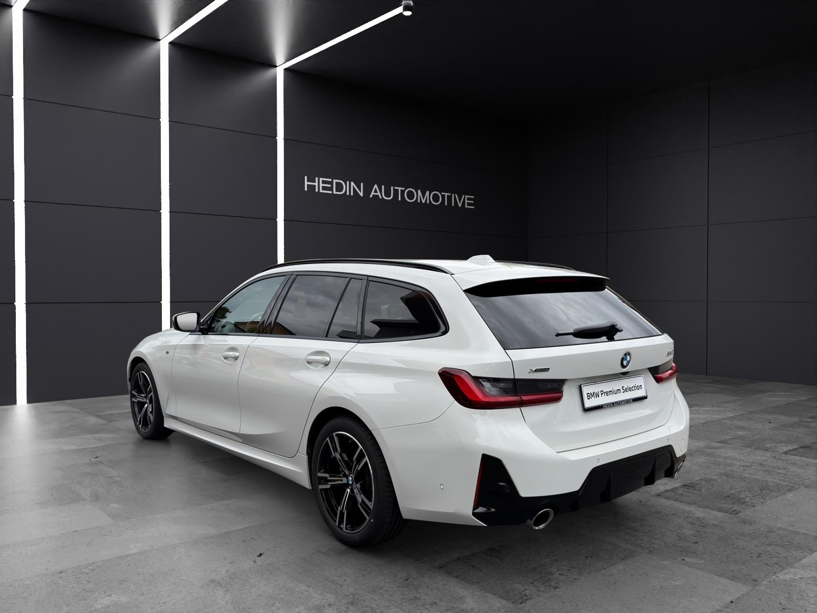 BMW 320d xDrive Touring-showroom-element-2