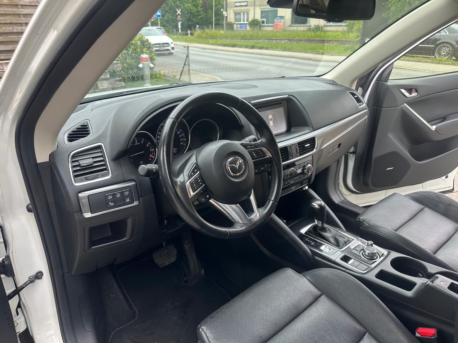 MAZDA CX-5 2.5 Revolution AWD Skyactive-G Automatic-image-9