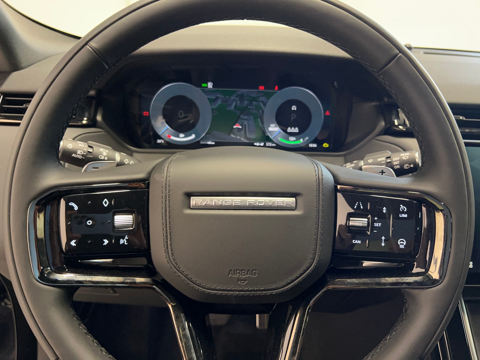 LAND ROVER Range Rover Velar 2.0 P400e Dynamic SE-showroom-element-3