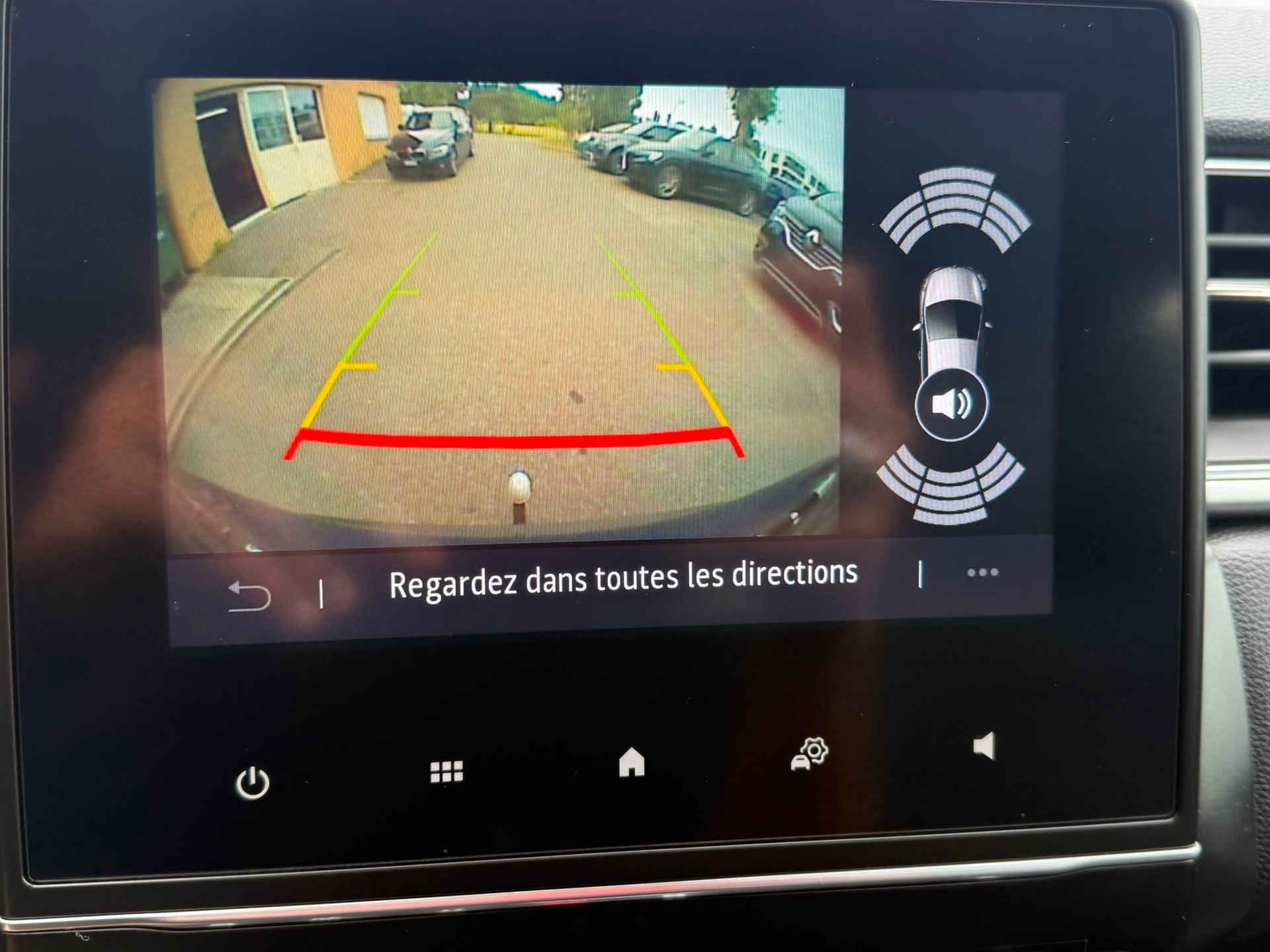 RENAULT Captur 1.3 TCe EDC Zen EDC-image-12