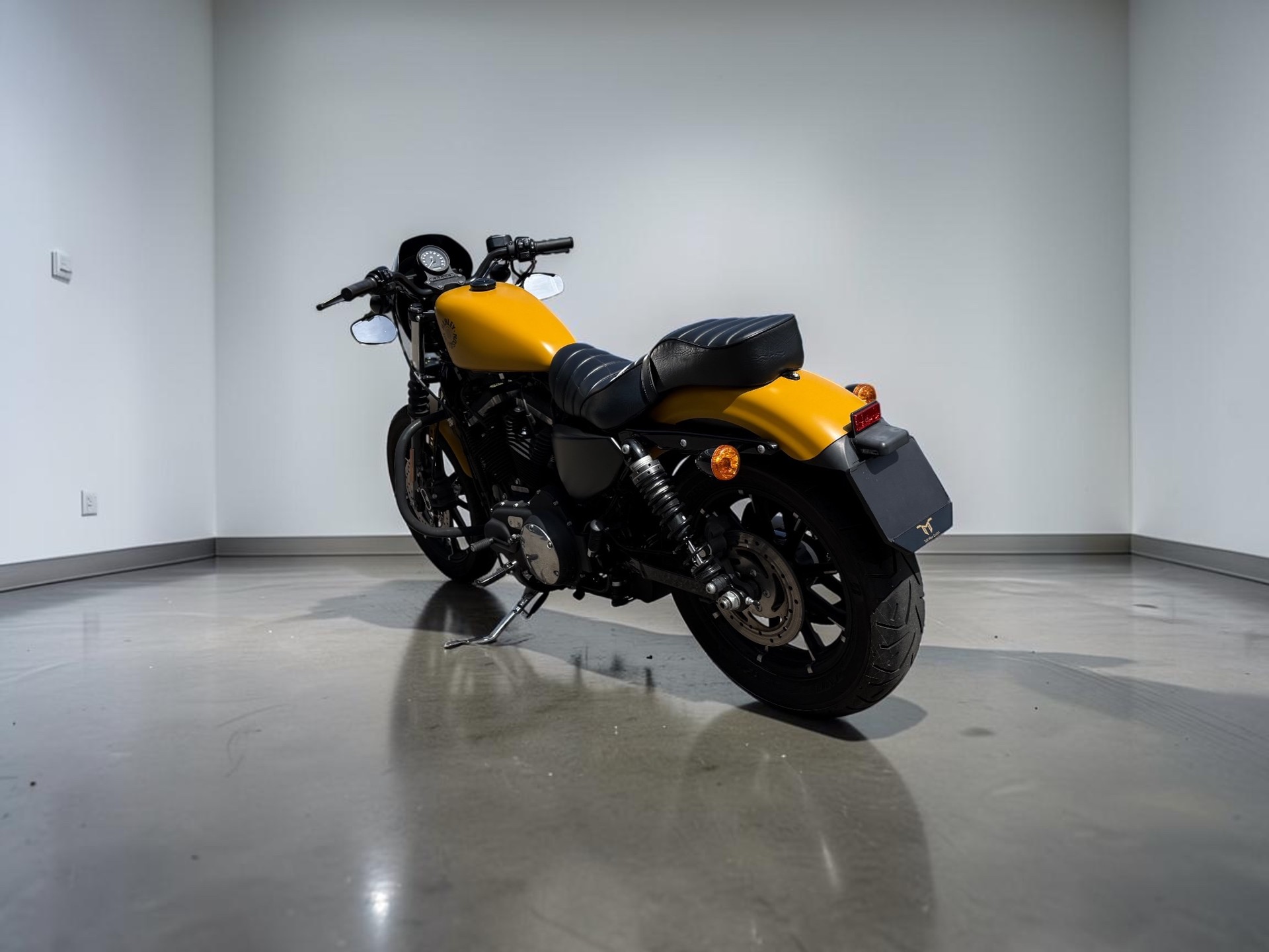 HARLEY-DAVIDSON XL 883 N Sportster Iron ABS-image-6