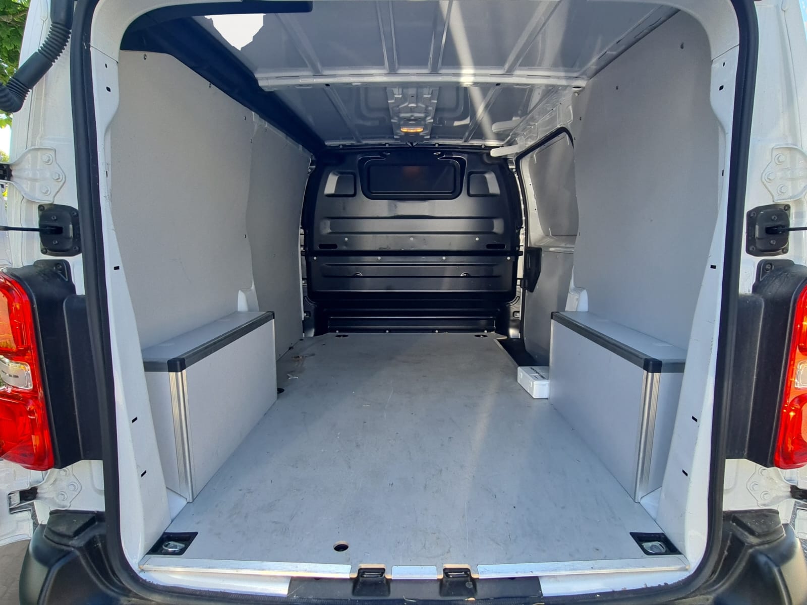 FIAT Scudo 2.0 BlueHDi L2 EAT8-image-8