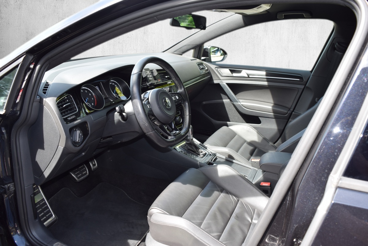 VW Golf 2.0 TSI R 4Motion DSG-image-8