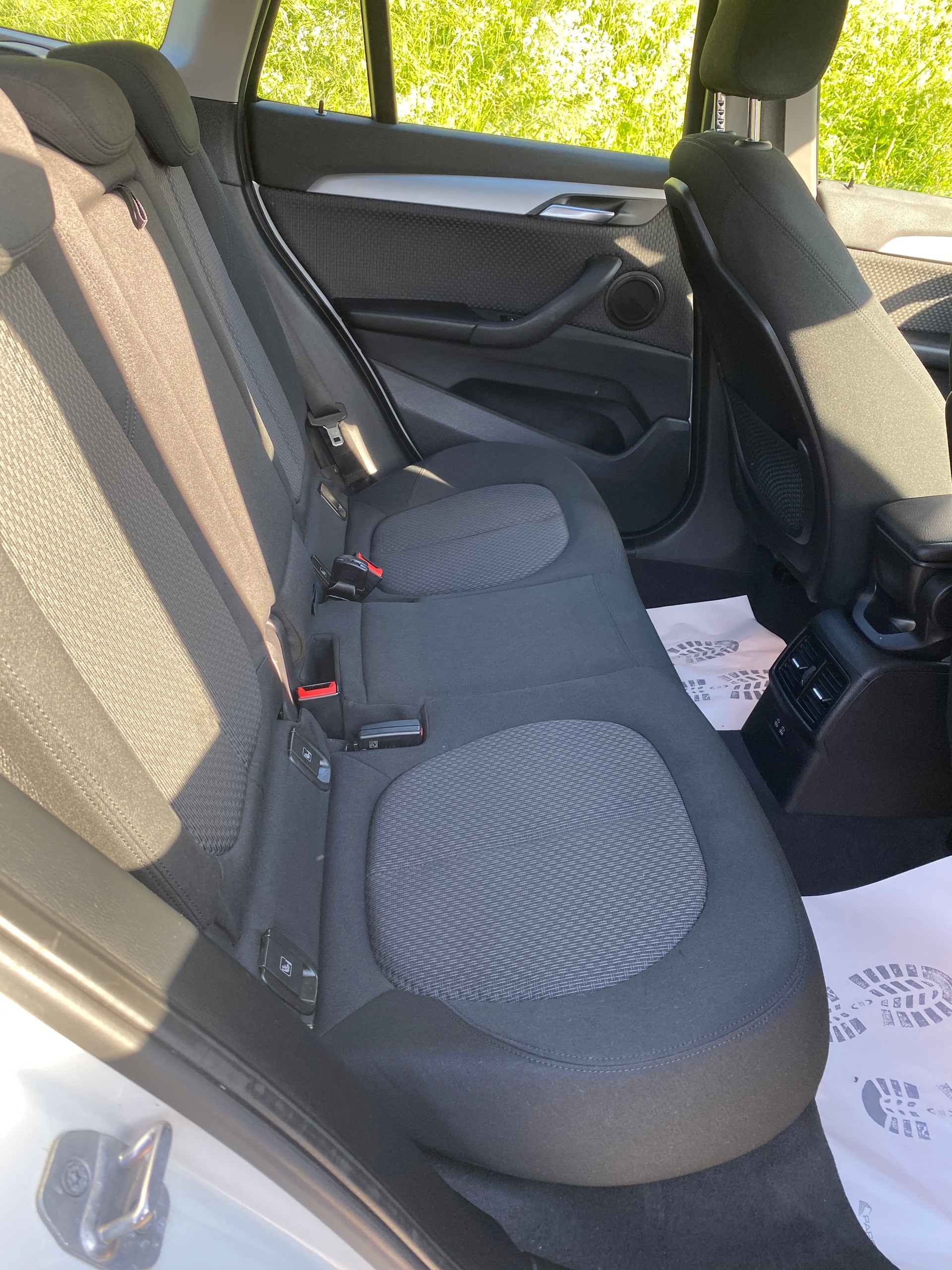 BMW X1 xDrive 18d Steptronic-showroom-element-3