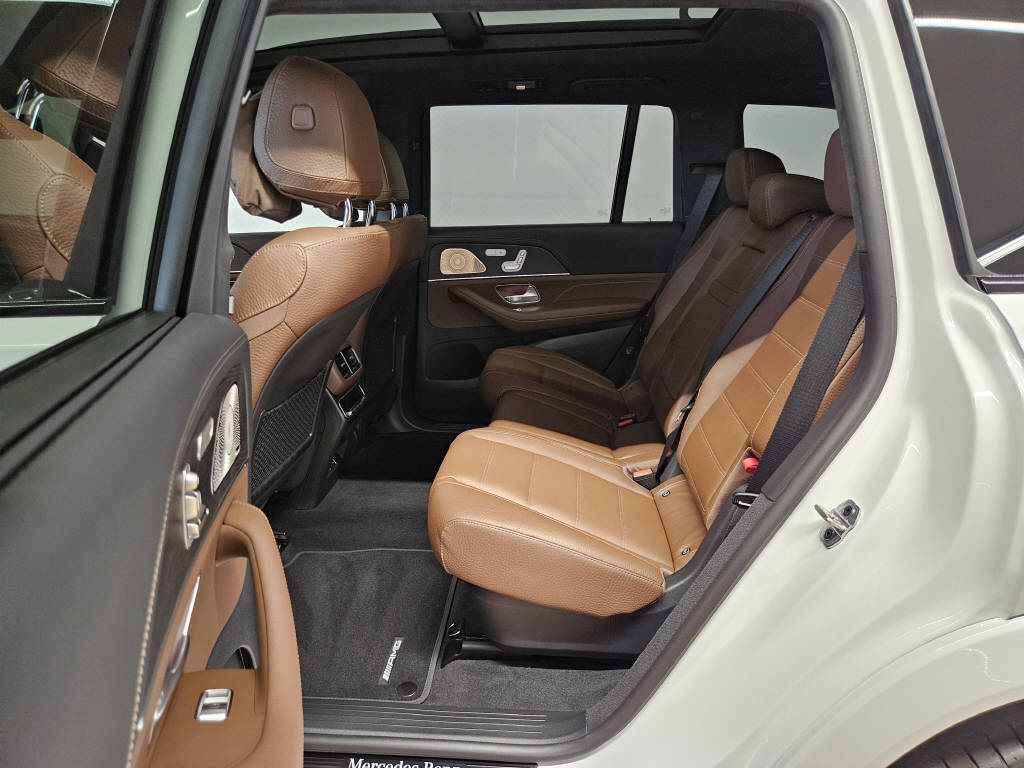MERCEDES-BENZ GLS 450 d 4Matic AMG Line-image-12