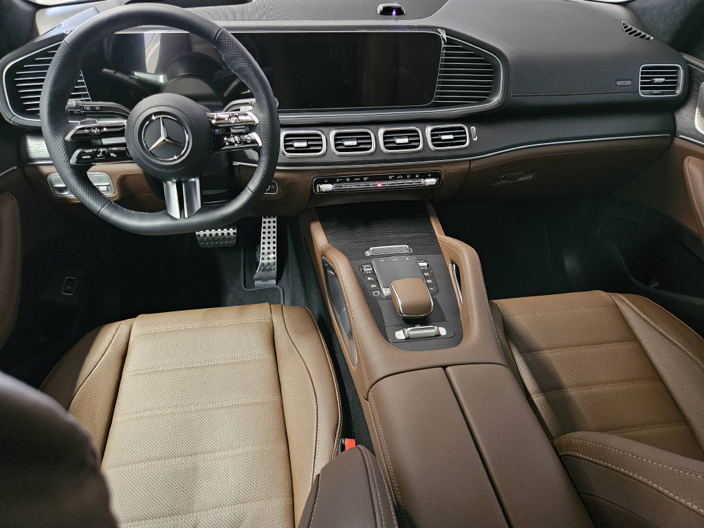 MERCEDES-BENZ GLS 450 d 4Matic AMG Line-image-7