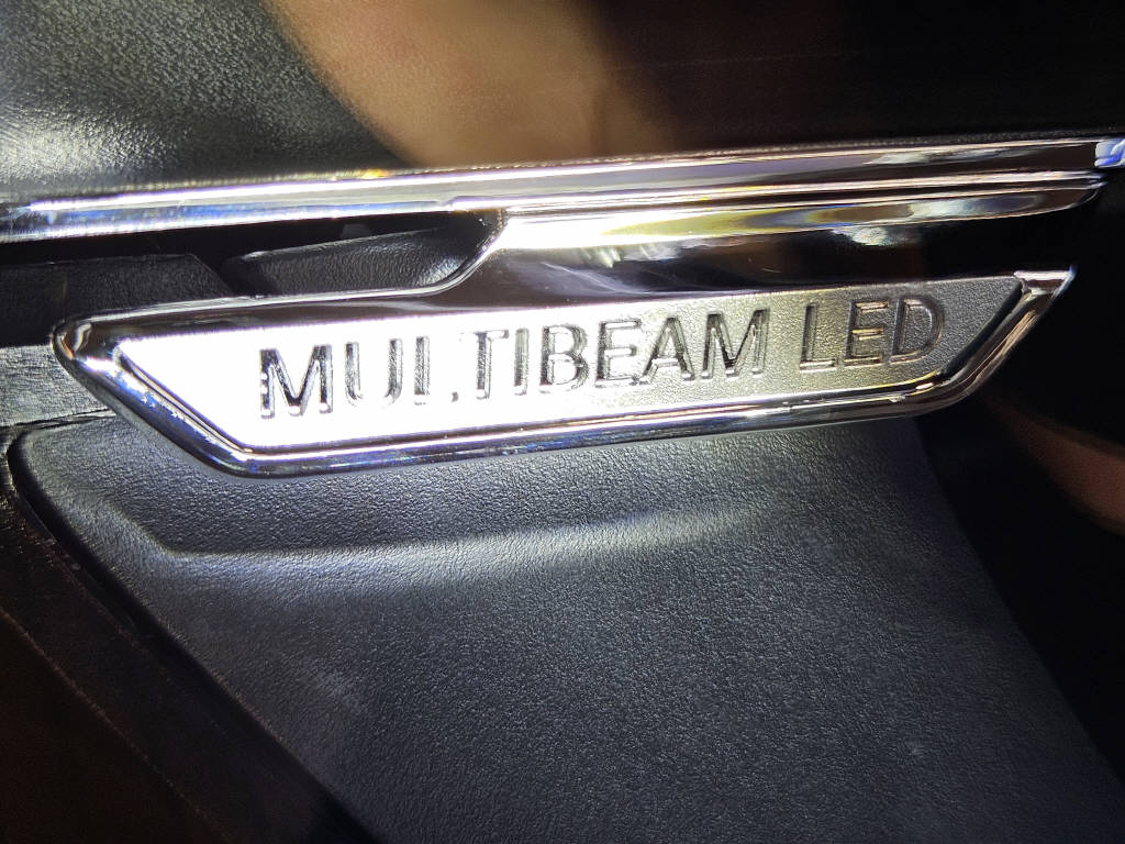 MERCEDES-BENZ GLS 450 d 4Matic AMG Line-image-16