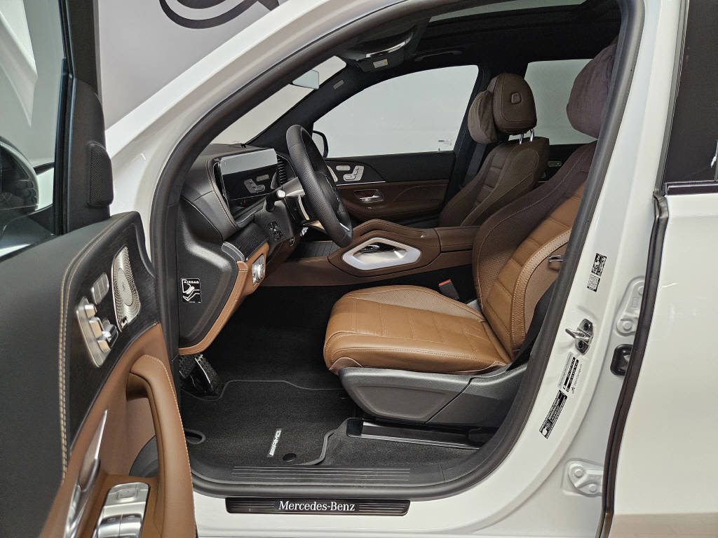 MERCEDES-BENZ GLS 450 d 4Matic AMG Line-image-6