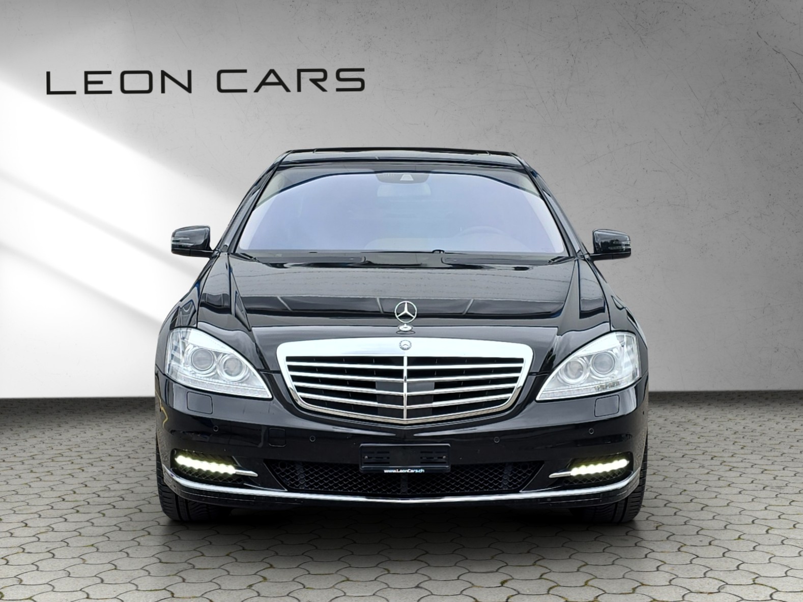 MERCEDES-BENZ S 350 BlueEfficiency SS 4Matic 7G-Tronic-showroom-element-1