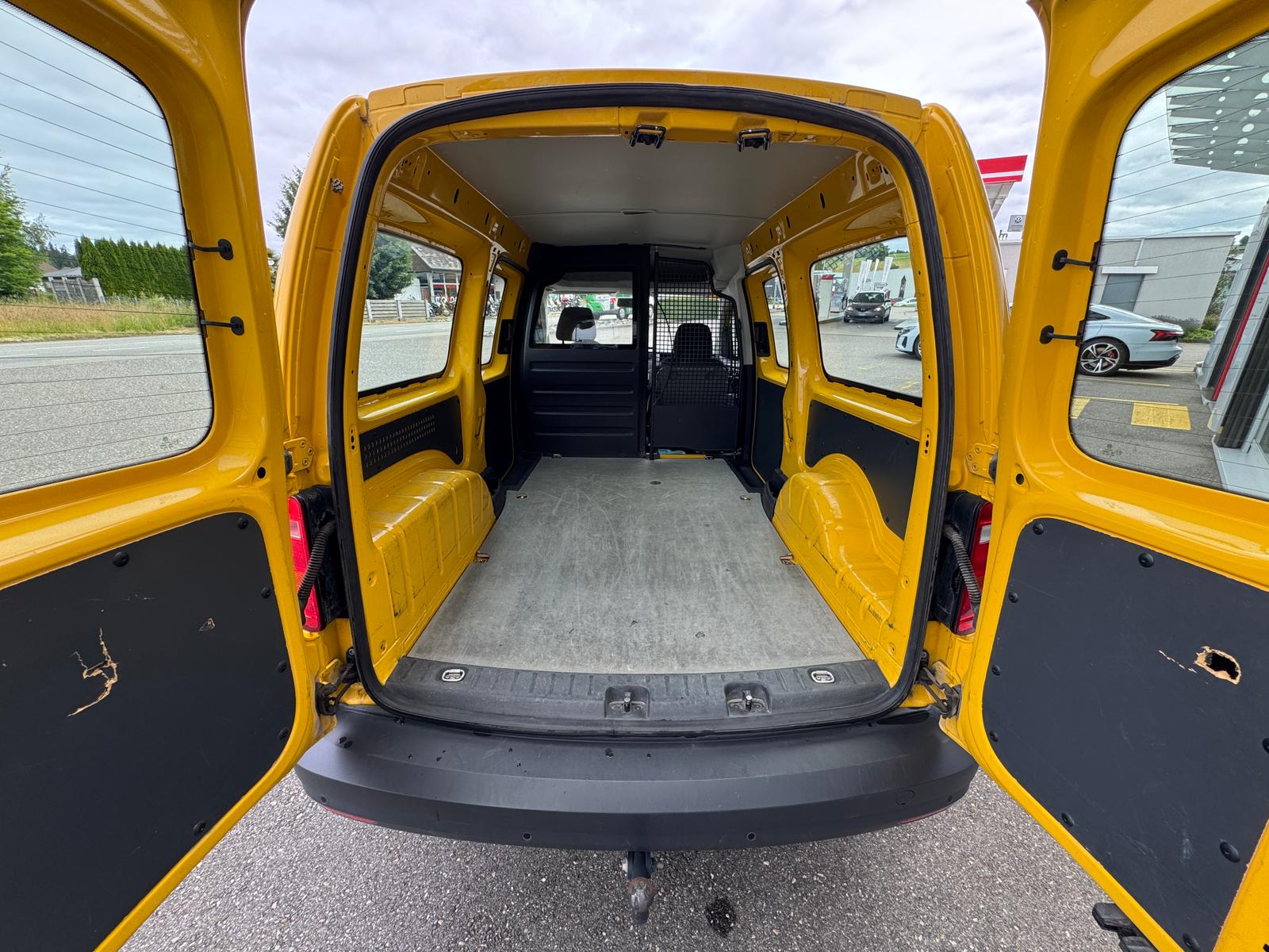 VW Caddy Maxi 2.0TDI 4Motion BlueMotion Technology DSG 4x4 mit Klima & AHK-showroom-element-2