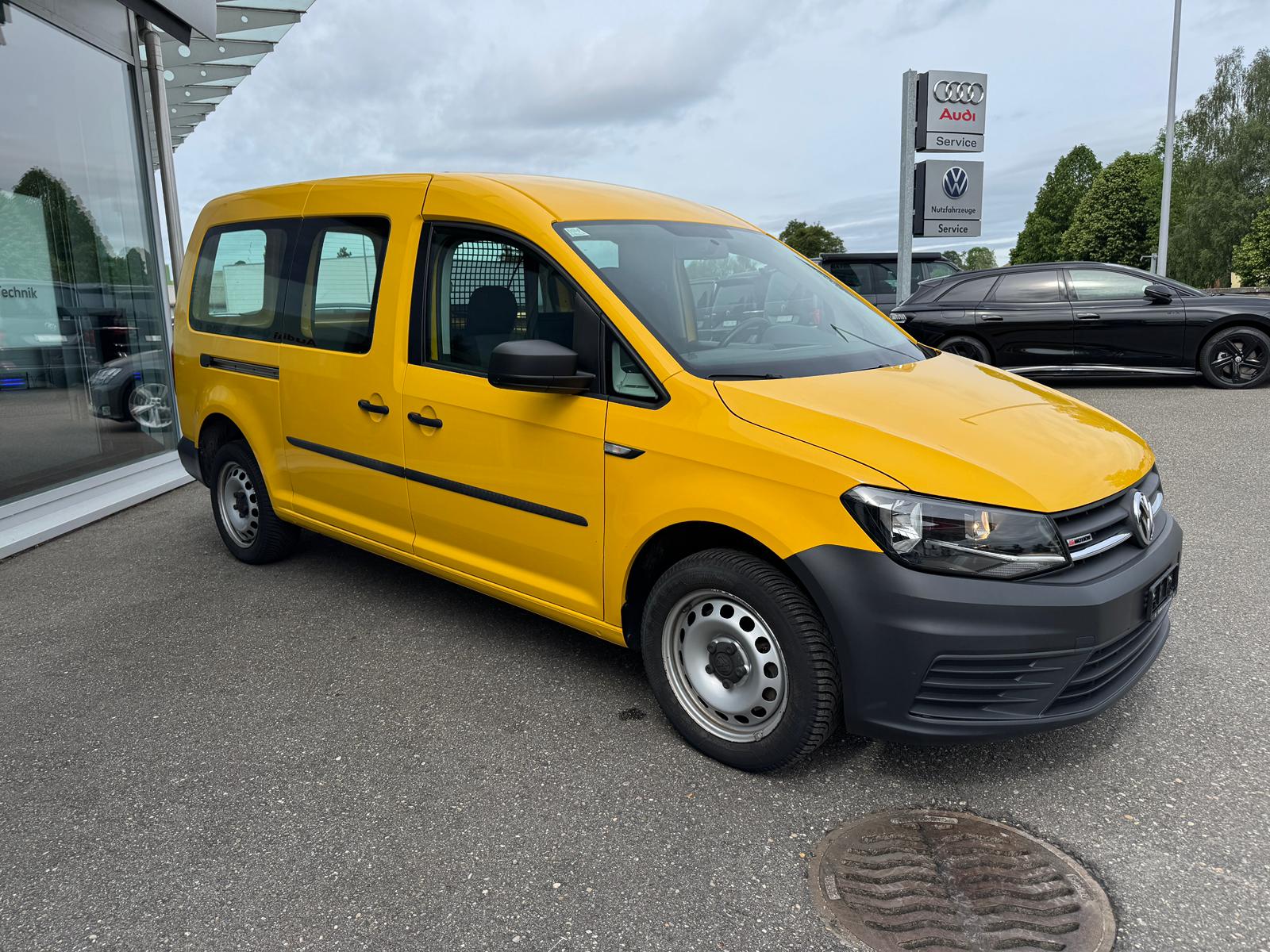 VW Caddy Maxi 2.0TDI 4Motion BlueMotion Technology DSG 4x4 mit Klima & AHK-image-12
