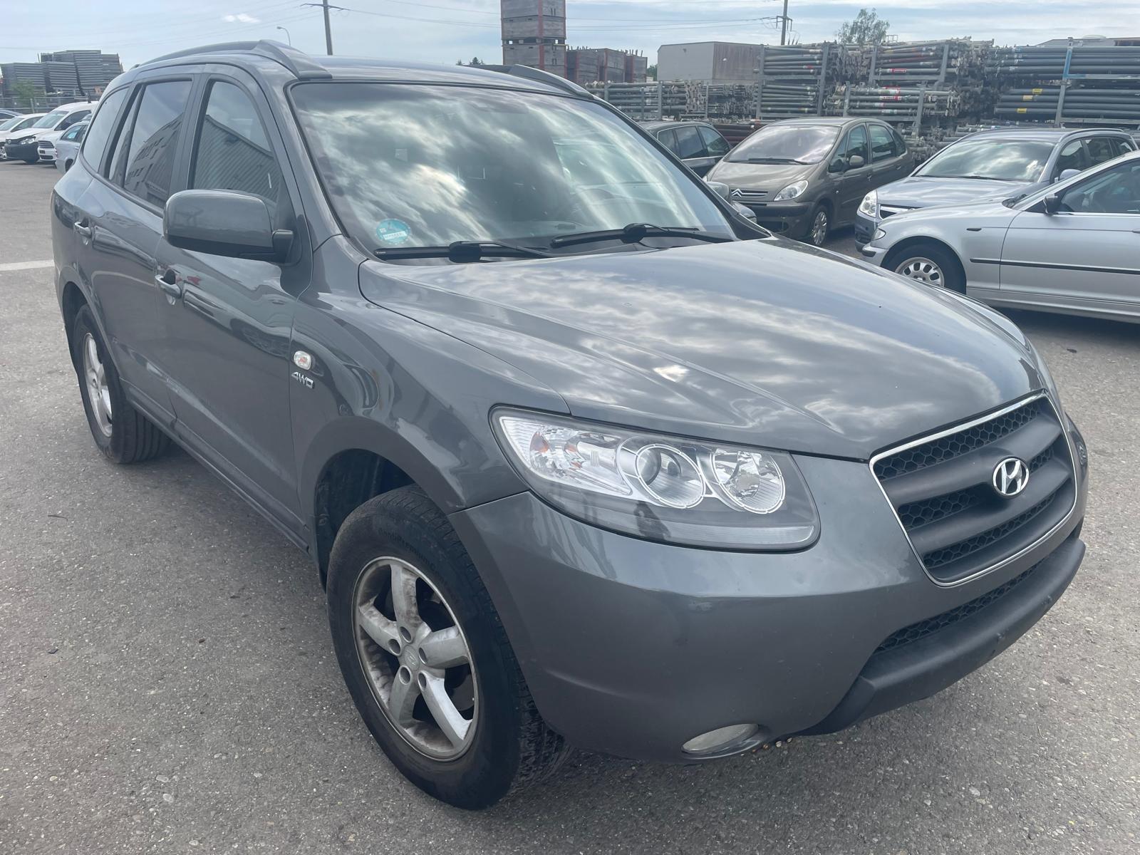 HYUNDAI Santa Fe 2.2 CRDi Premium 4WD Automatic-image-1