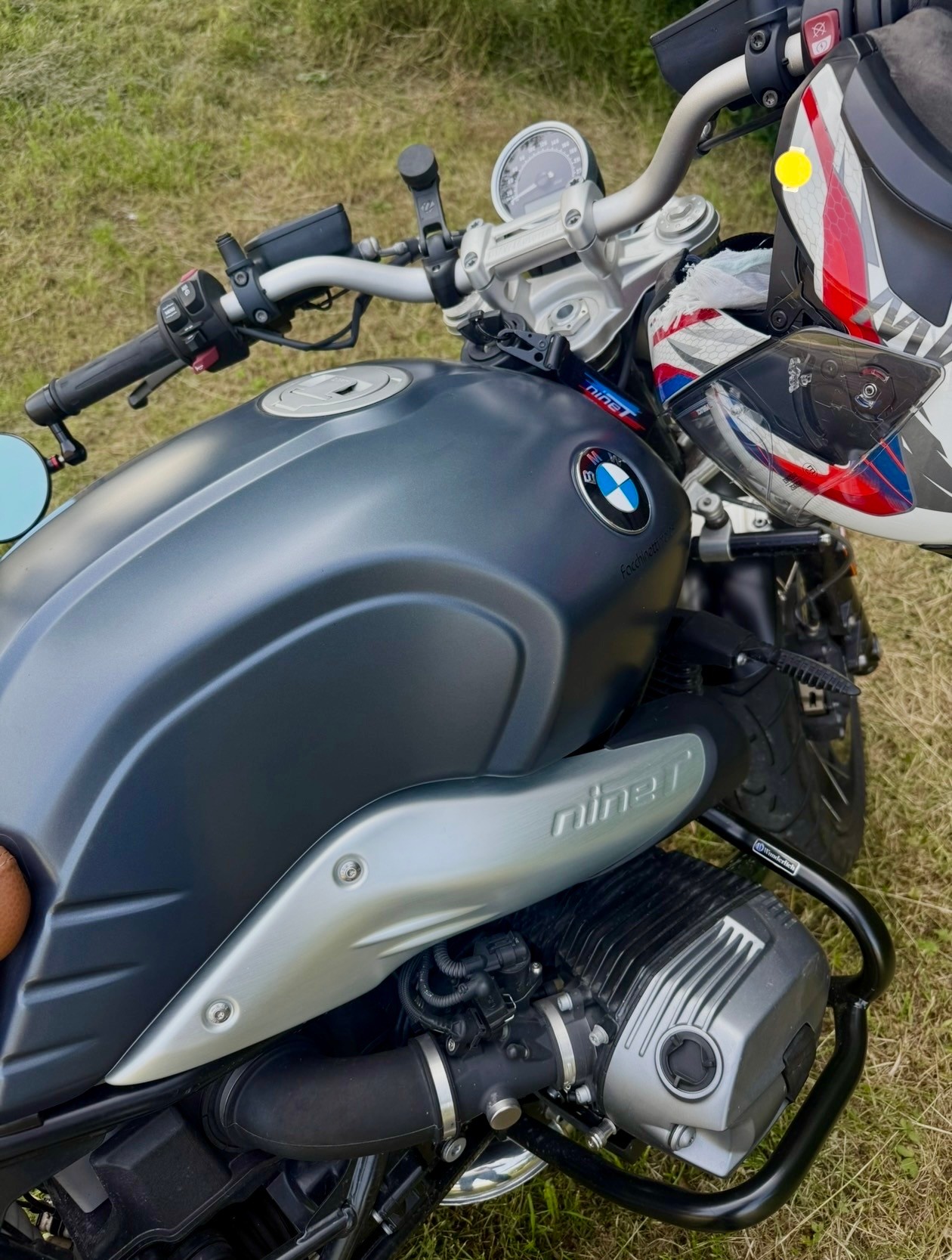 BMW R nineT Scrambler ABS-image-2