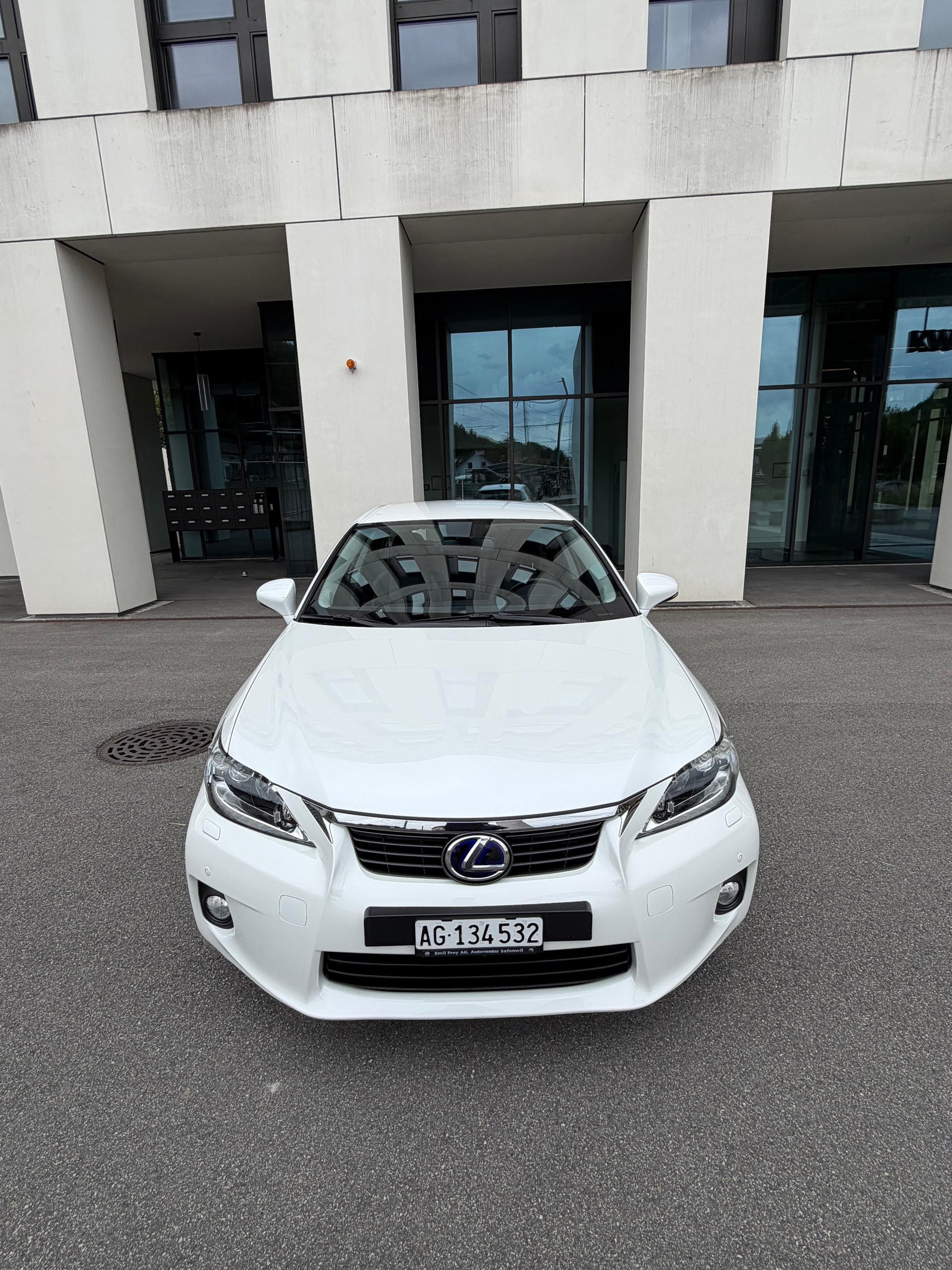 LEXUS CT 200h 1.8 Excellence CVT-image-0