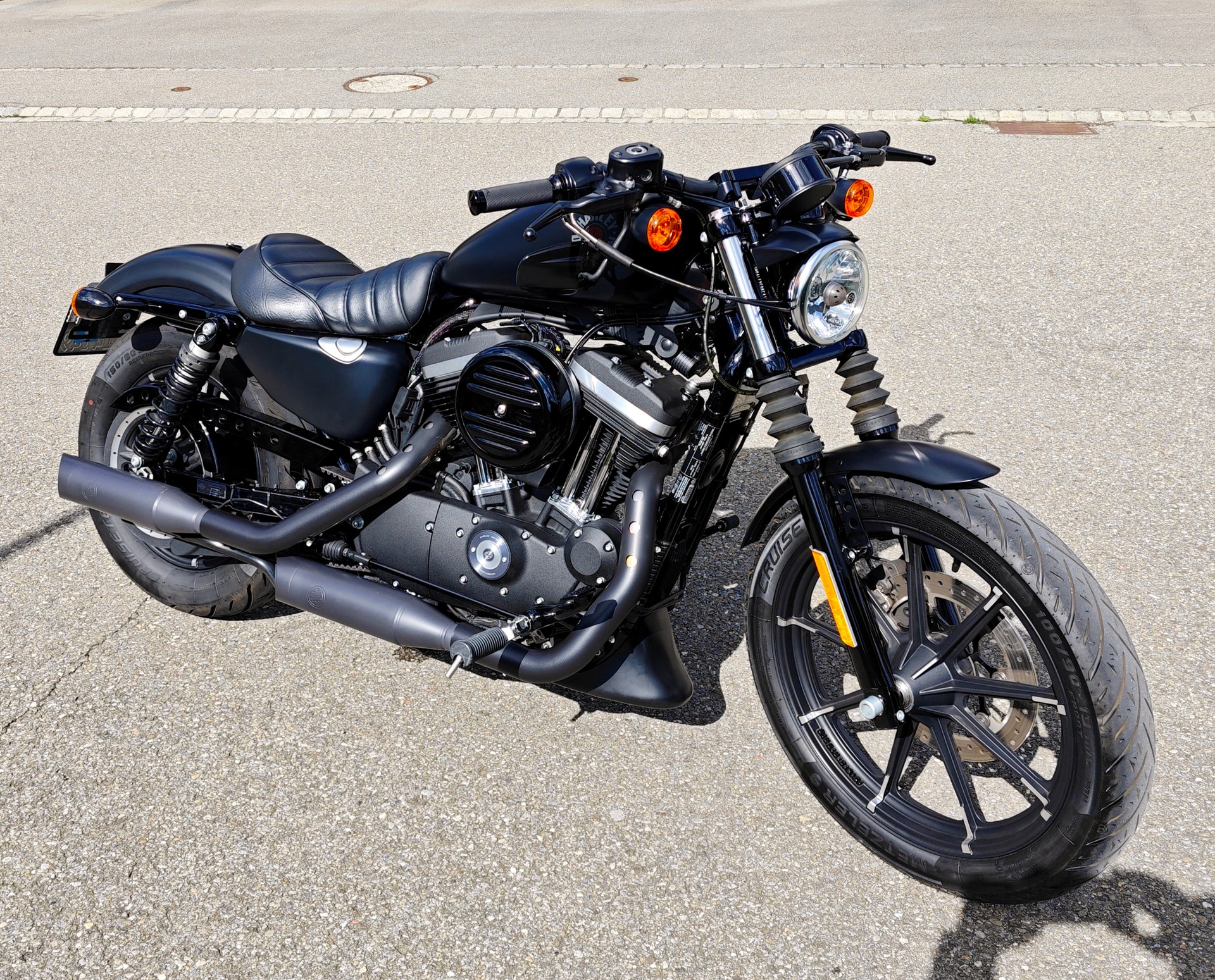 HARLEY-DAVIDSON XL 883 N Sportster Iron ABS-image-0