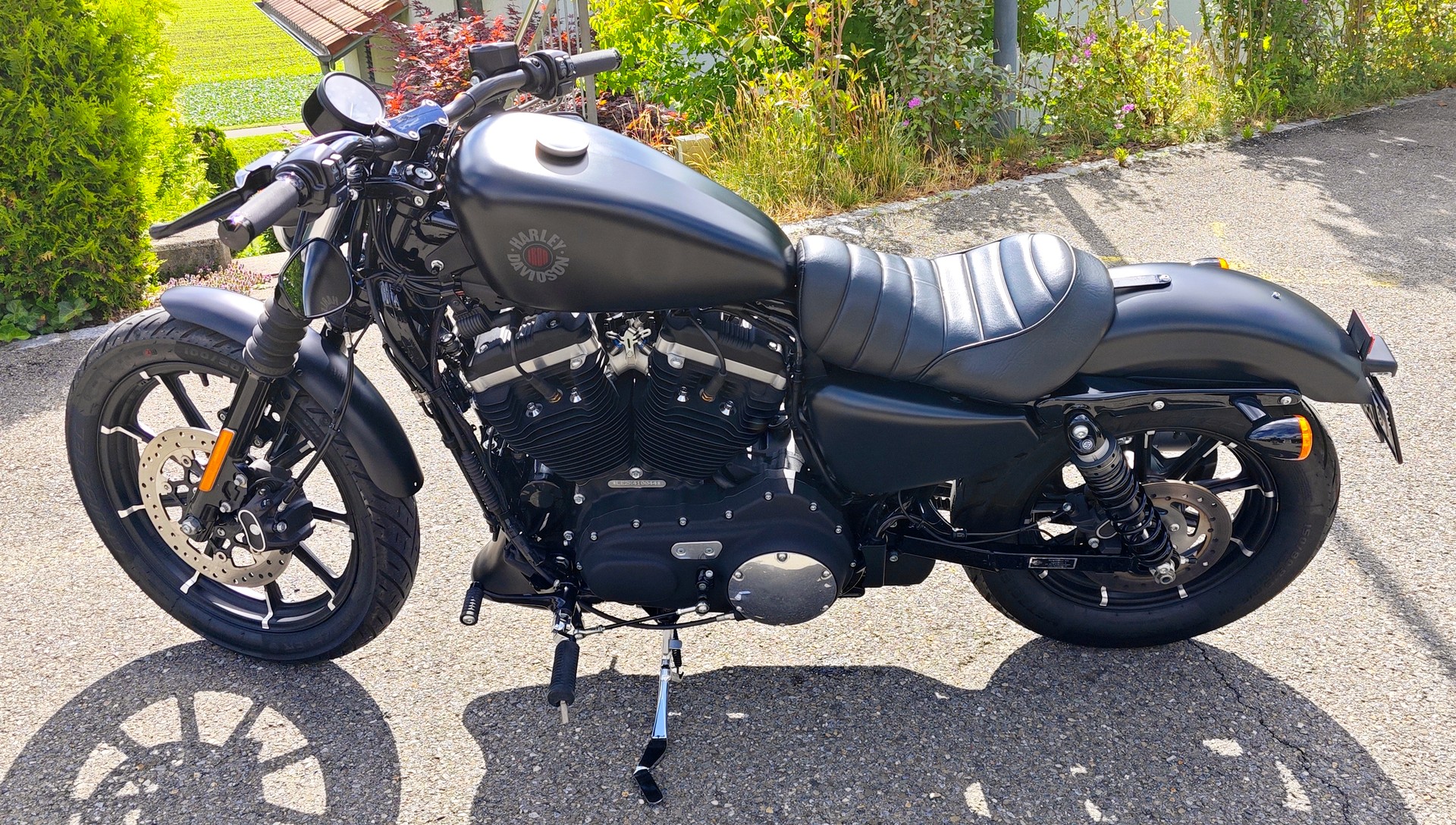 HARLEY-DAVIDSON XL 883 N Sportster Iron ABS-image-3